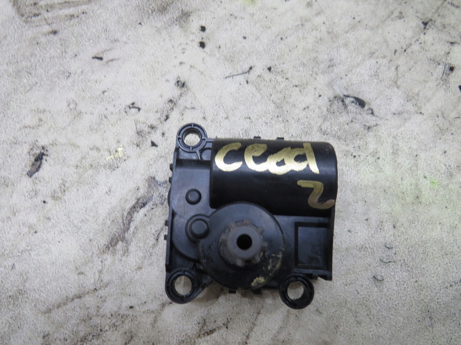 Двигатель обогревателя KIA Ceed II D332-ATBAA
