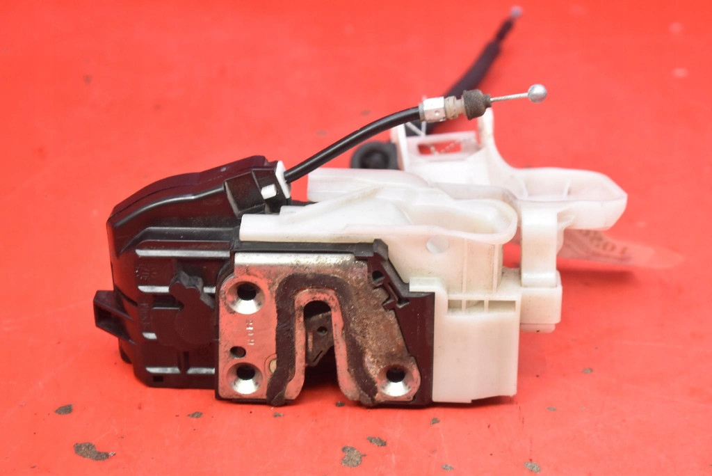 lock door left front front EU KIA CEED 1 and KOMBI 07-10