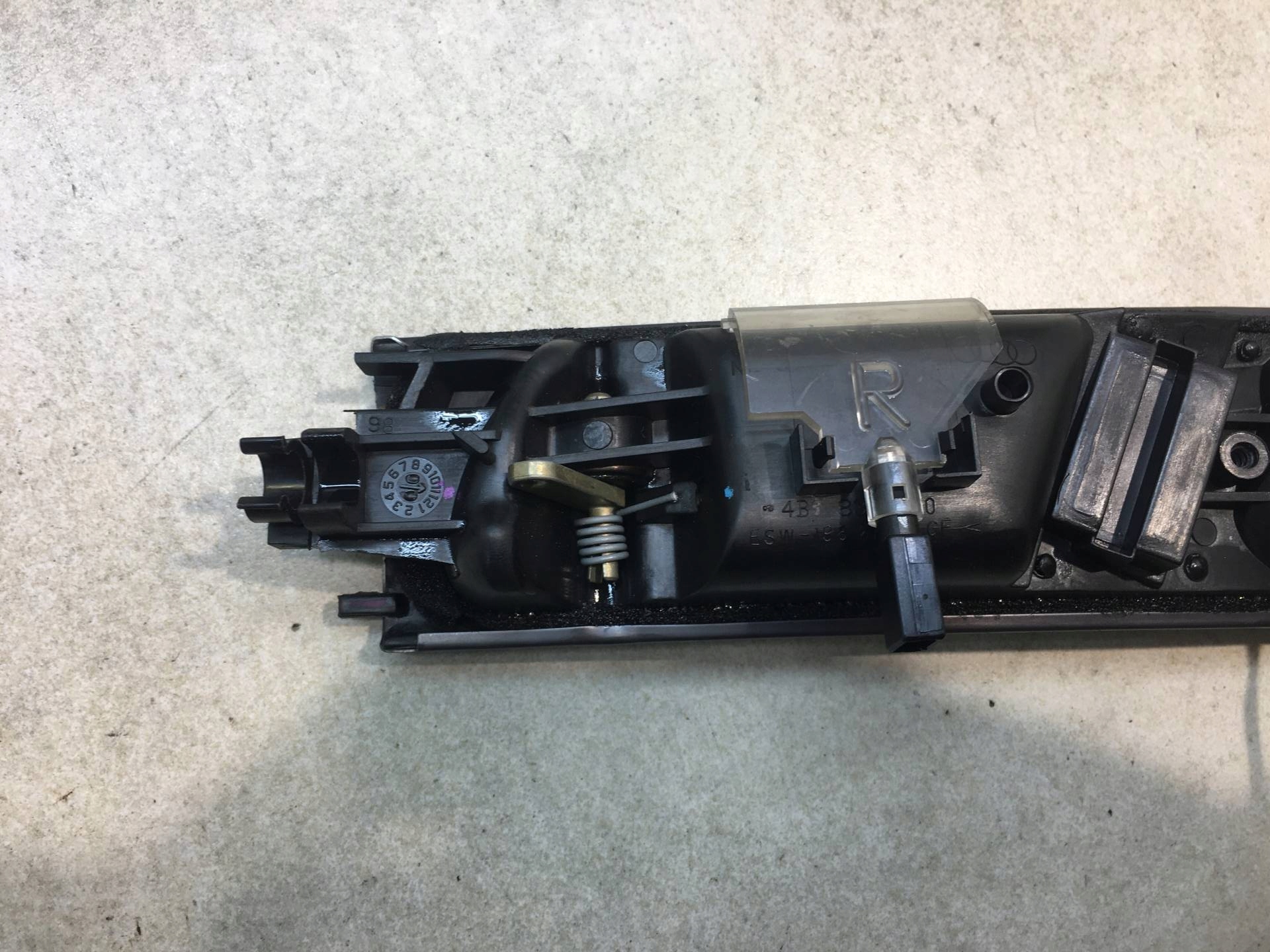 handle WEWNERTZNA right front A6 C5 4B0837020
