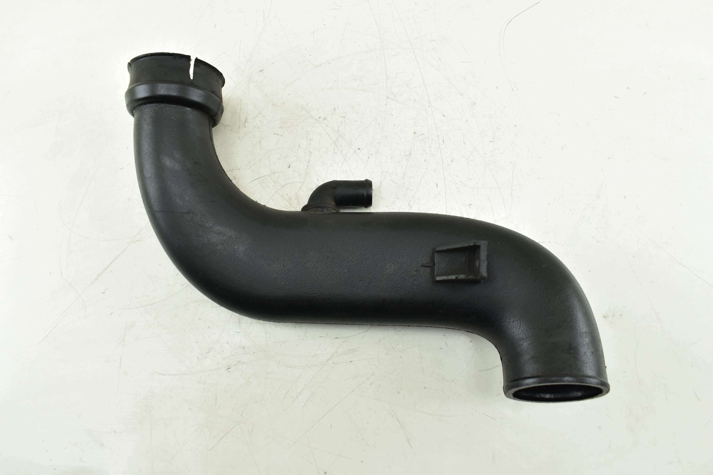 pipe air hose VECTRA C SIGNUM 1.9 CDTI 55352725