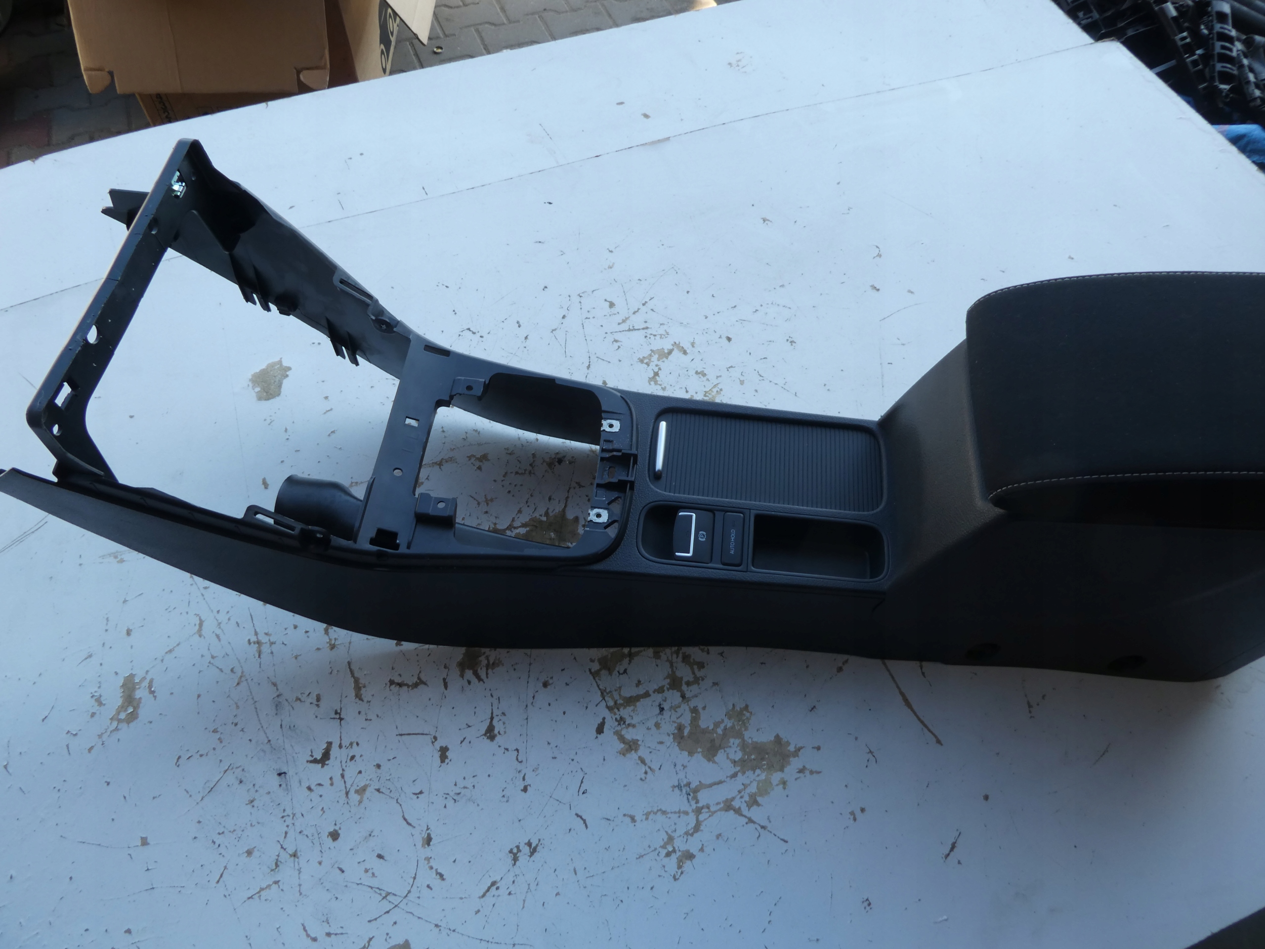 TUNEL central armrest VW TIGUAN 5N0862535