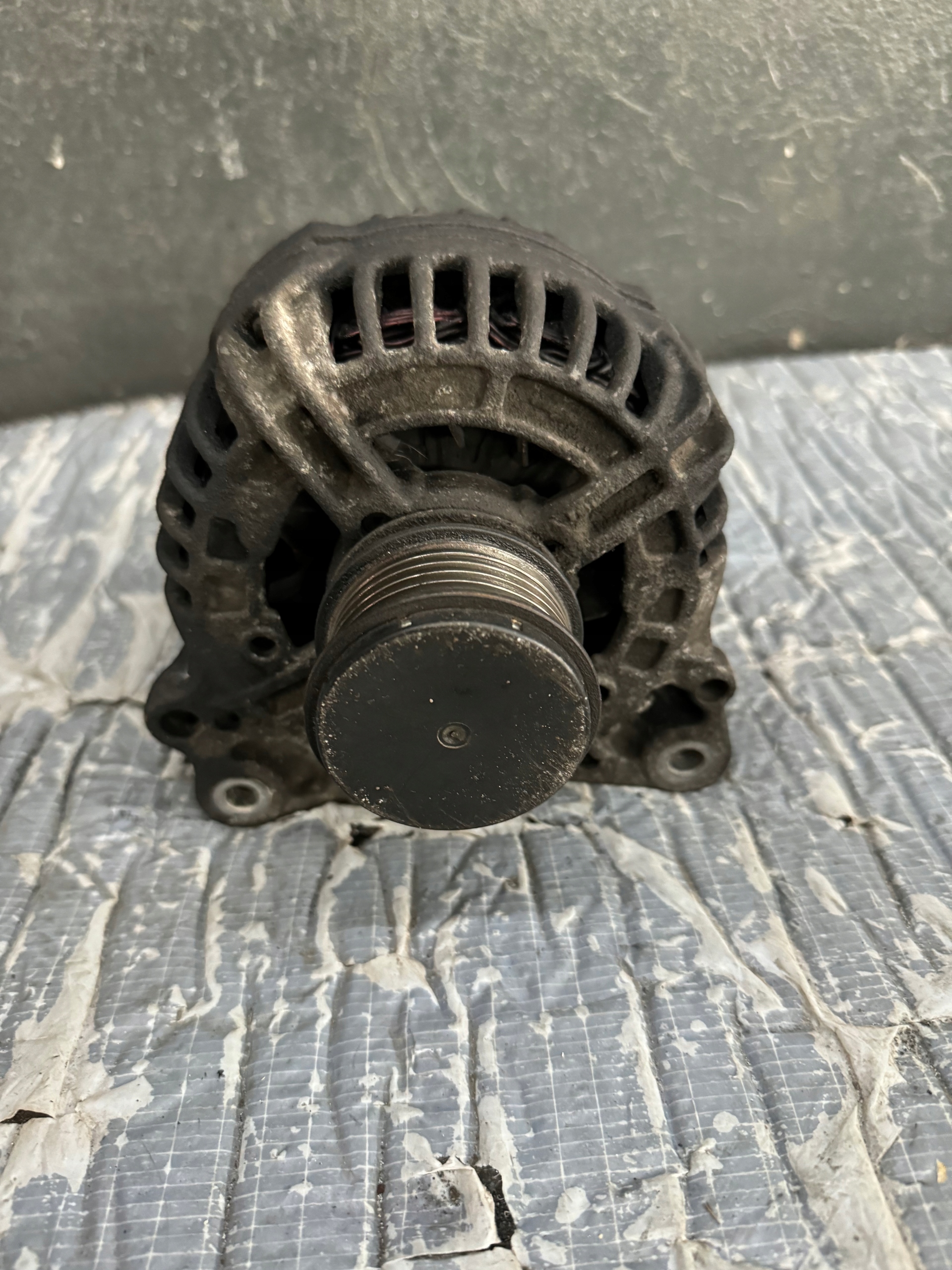 ALTERNATOR VW SKODA 06F903023F Numer katalogowy części 06F903023F