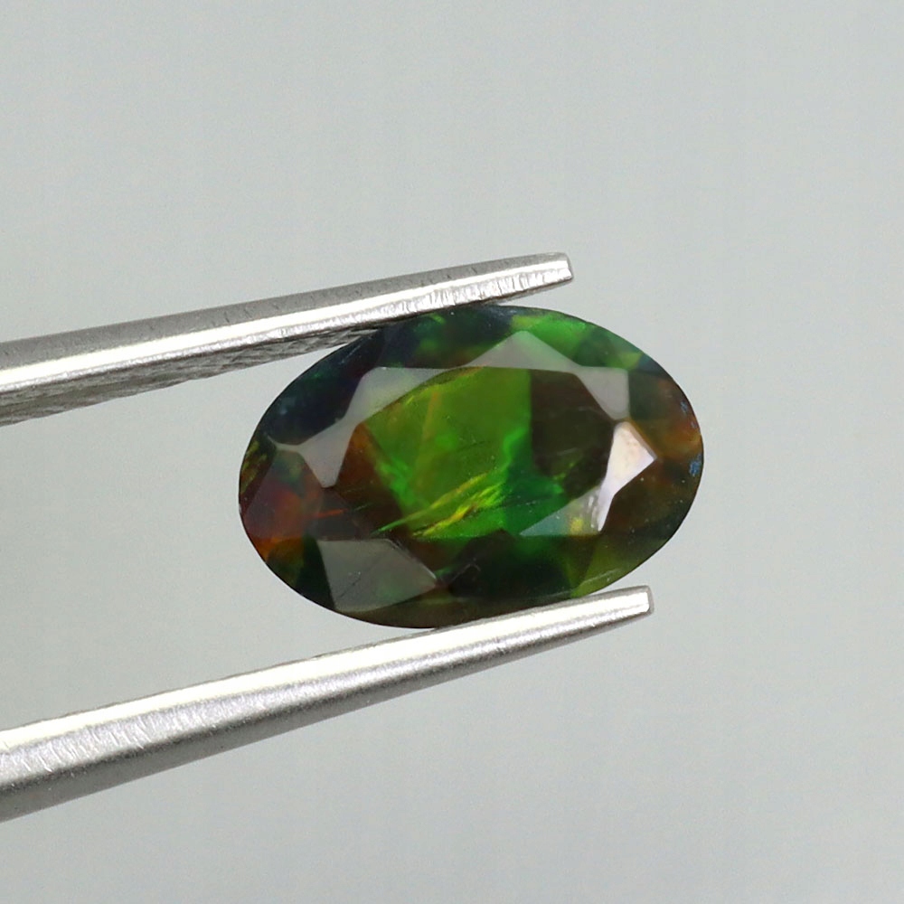 Opál černý přírodní kámen 0.95ct If Aaa