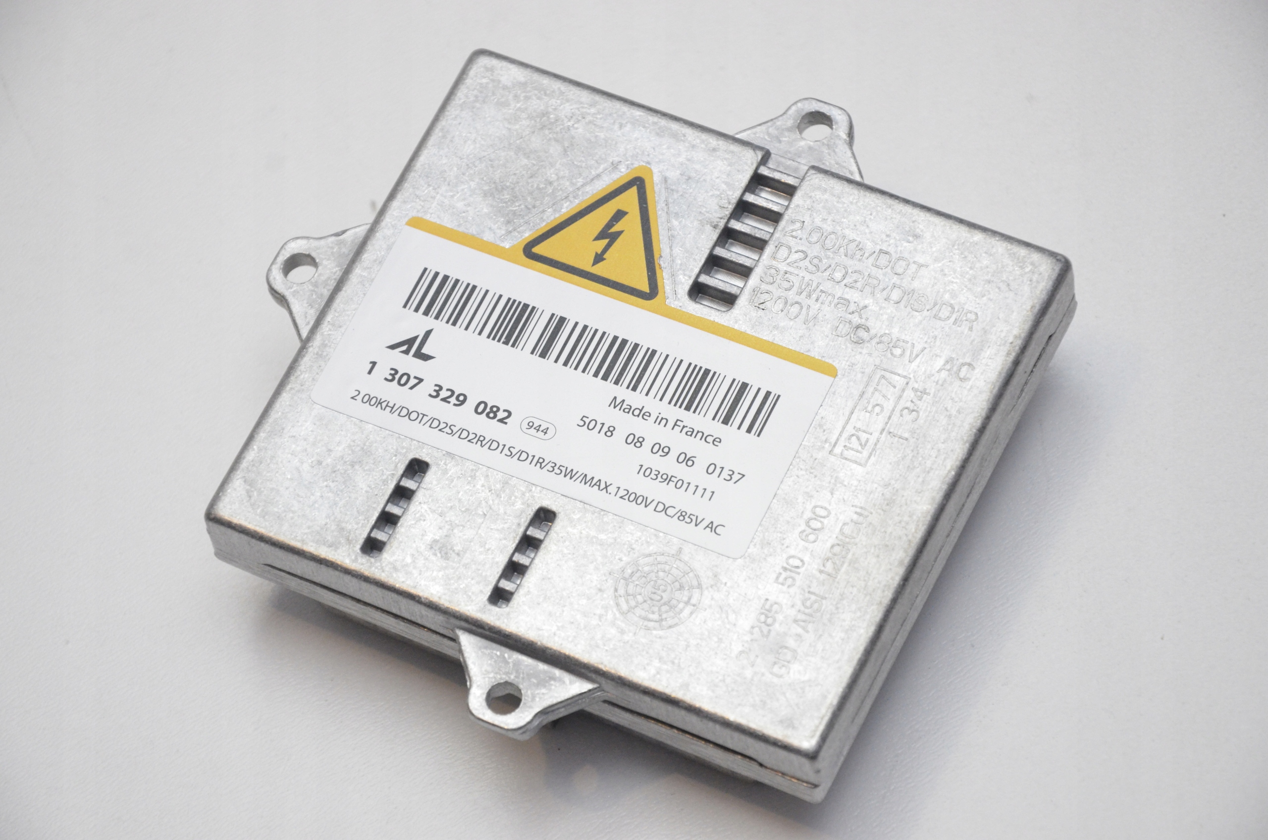 Przetwornica Nowa Xenon 1307329089 1307329090 1307329064 D2S D2R D1S D1R Typ samochodu 4x4/SUV Samochody osobowe