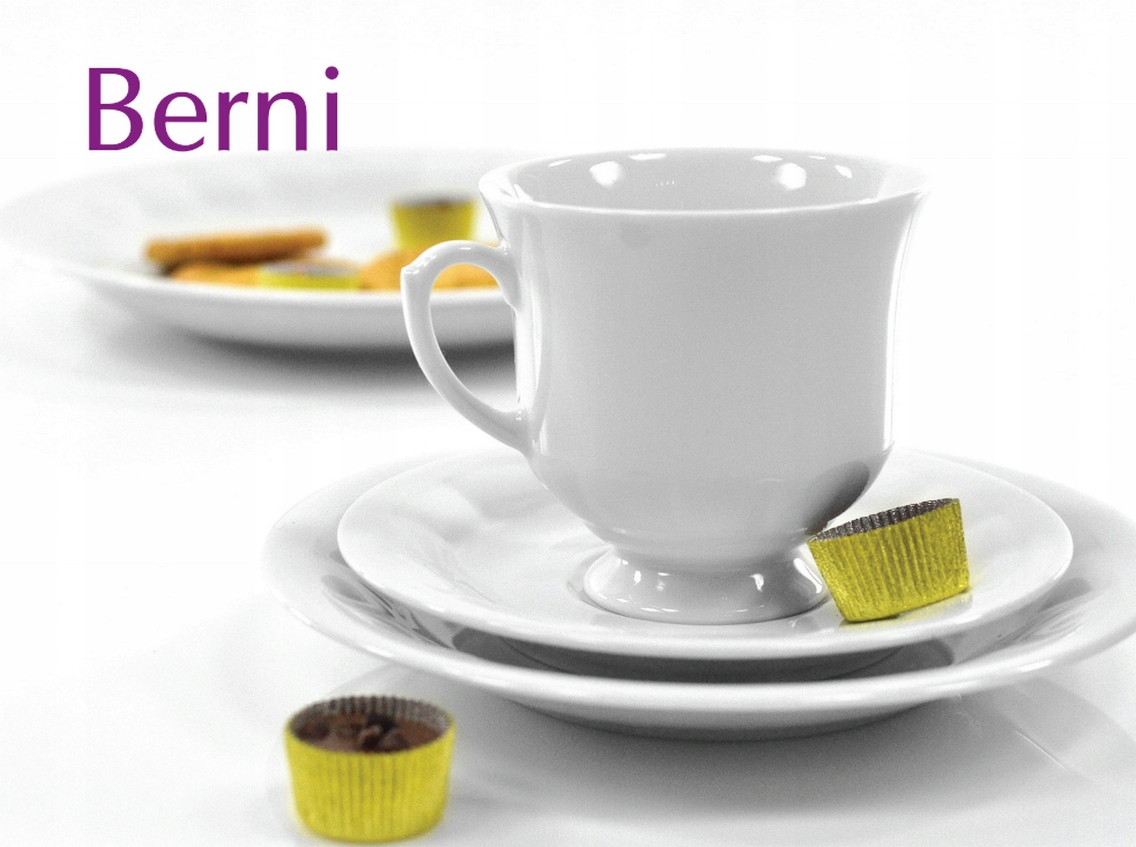 C000 BERNI SERWIS DO KAWY 12/39 PFP PORCELANA Kolor biały