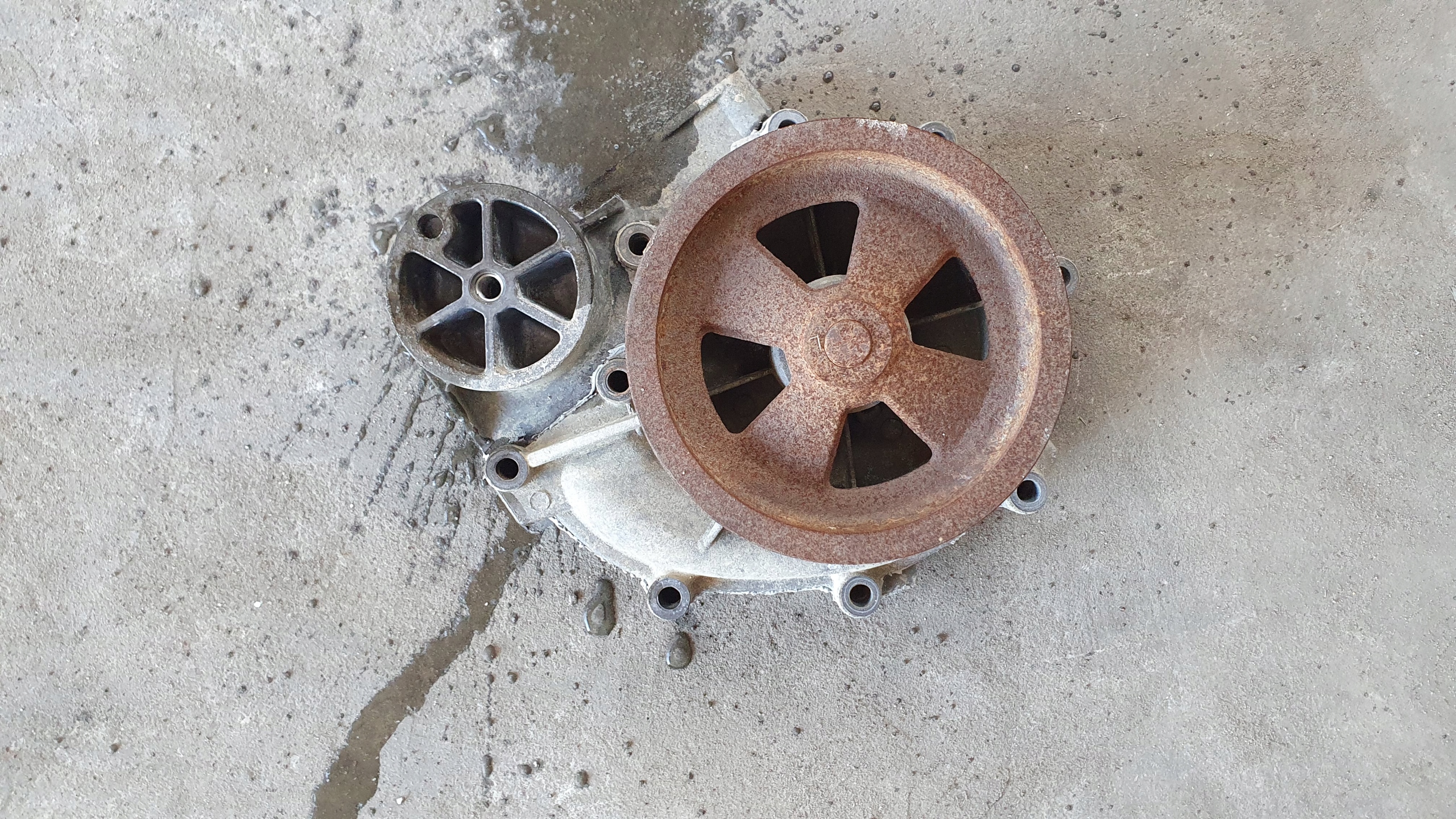 1450153 - Водяний насос Scania R 124 DC 1102