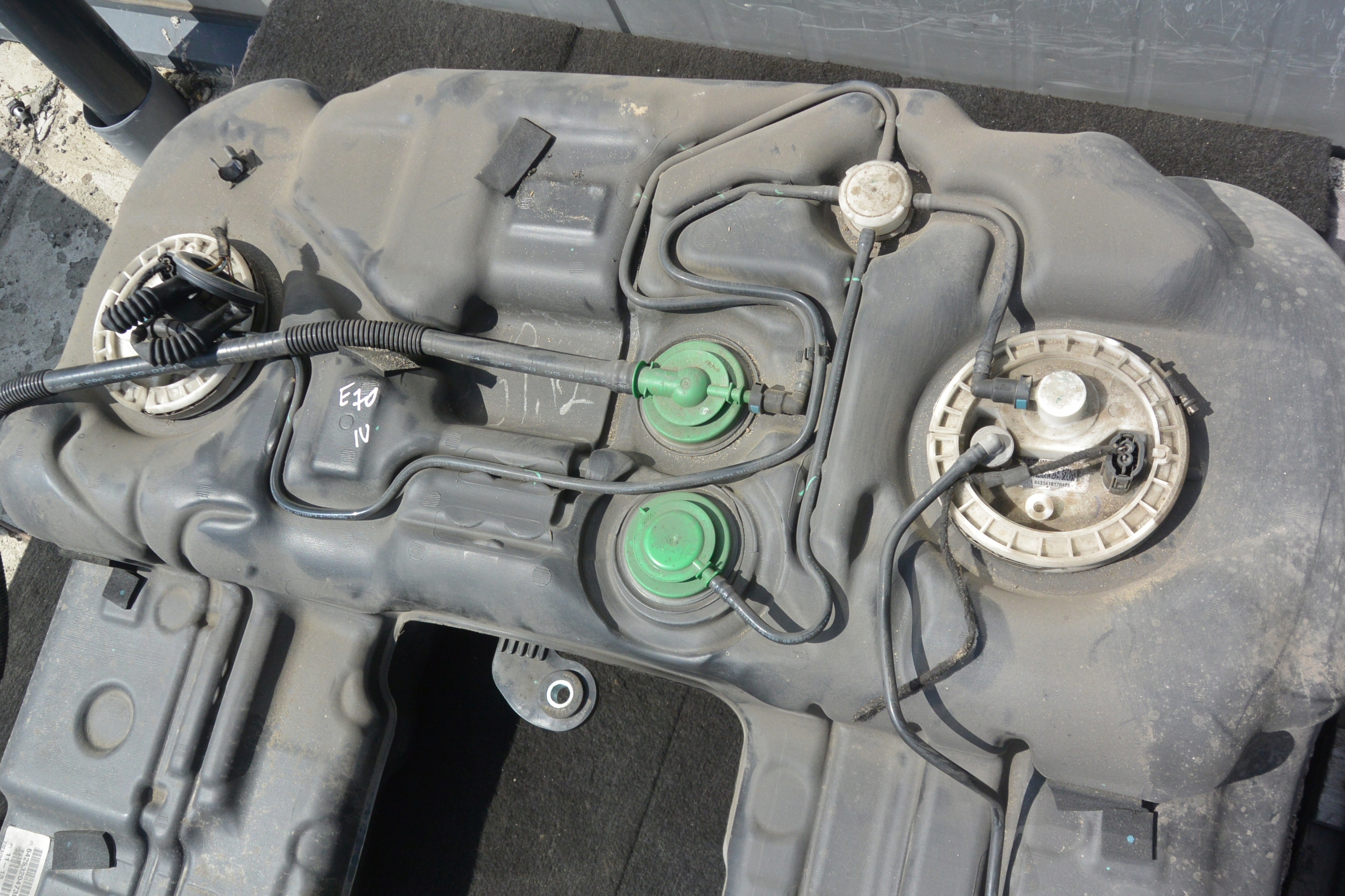 TANK 4.8 BENZIN V8 N62 BMW X5 E7