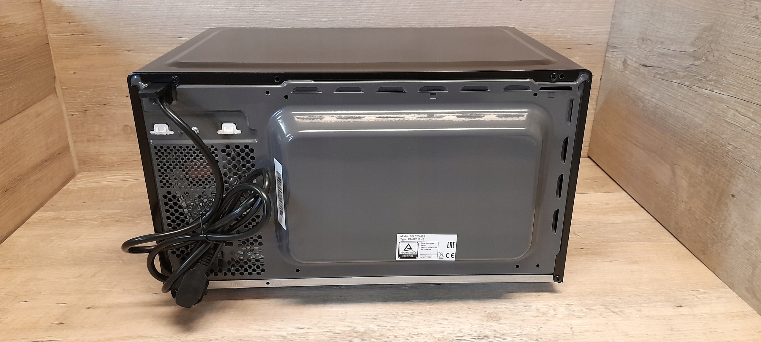 GG252 Bosch FFL023MS2 Kuchenka mikrofalowa WADA!!! Pojemność 19 l