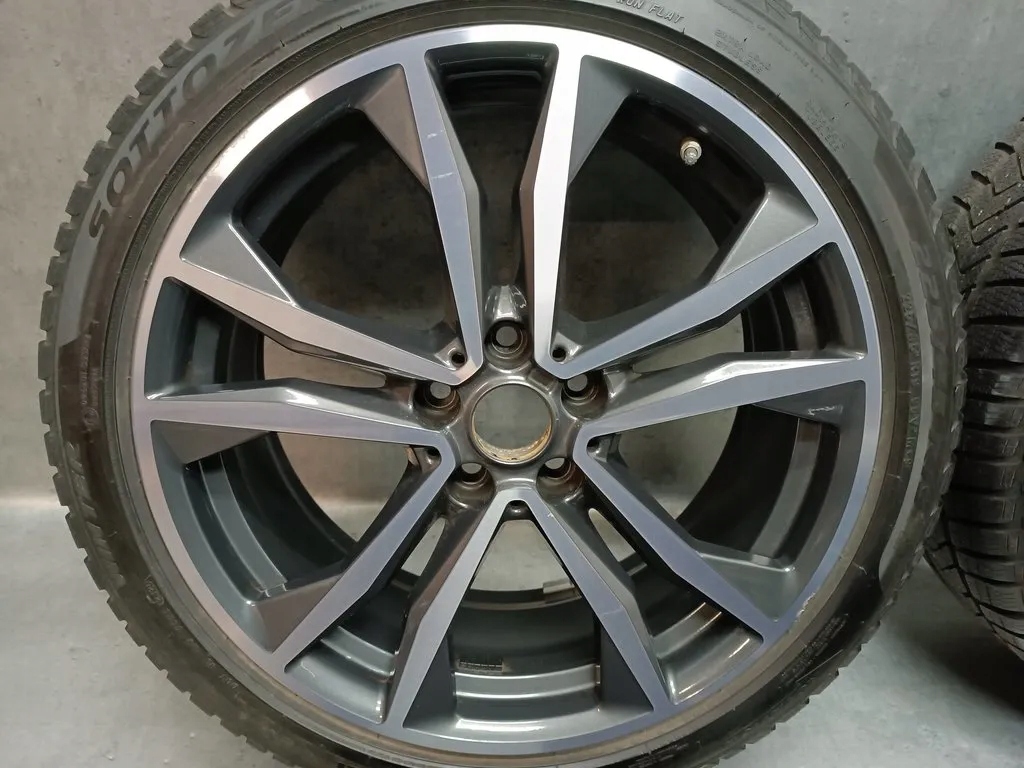 BMW F48 F49 FELGI Z OPONAMI ZIMA 225/45R19 M PAKI Średnica felgi 19