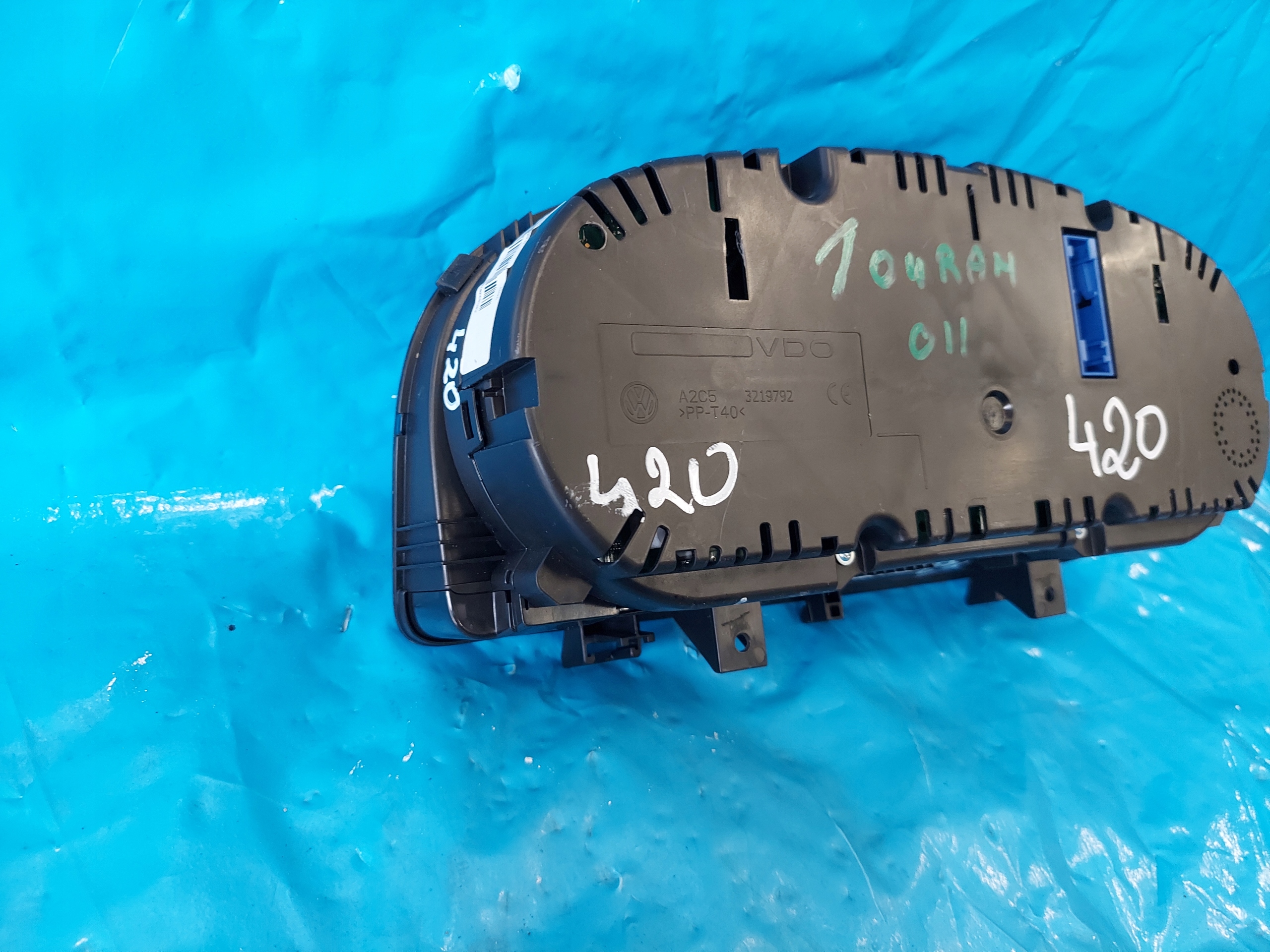 dials clock VW TOURAN 1.6 TDI 1T0920871D