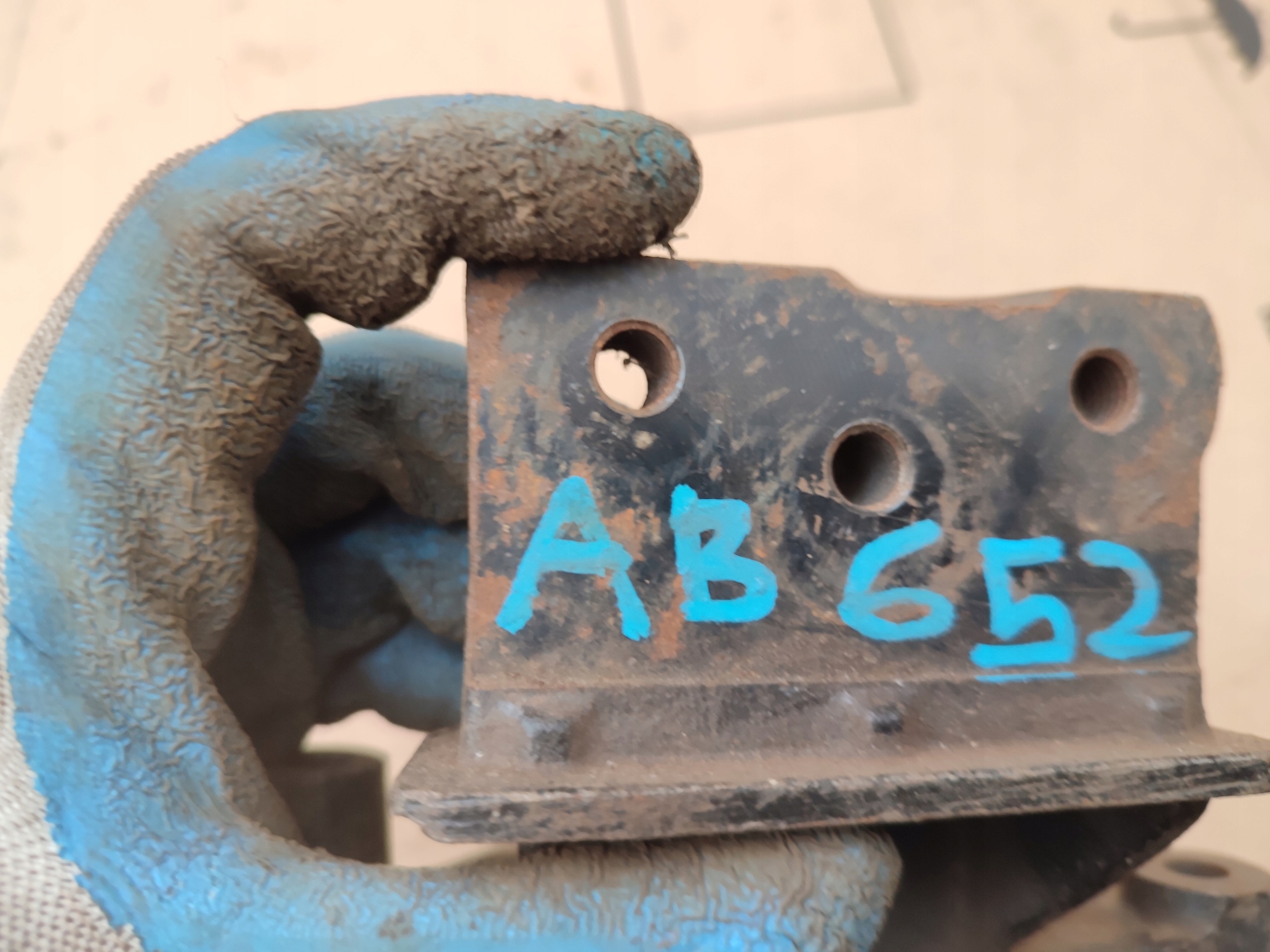 engine mount OPEL ZAFIRA ASTRA VECTRA 2.0 T 55350845