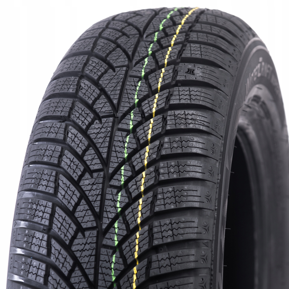 4x Opony Zimowe 215/55R17 Kumho Wintercraft WP52