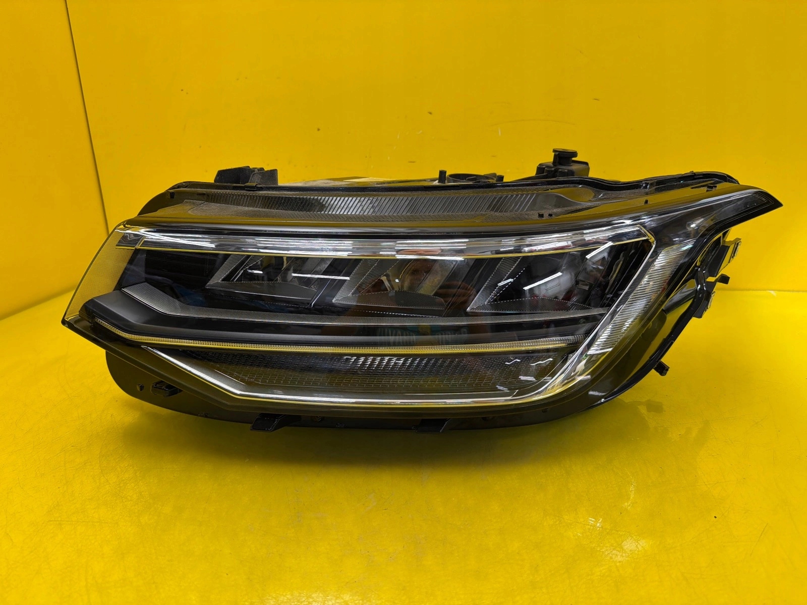 light left VW Tiguan Allspace 5NB Full Led 5NB941035C