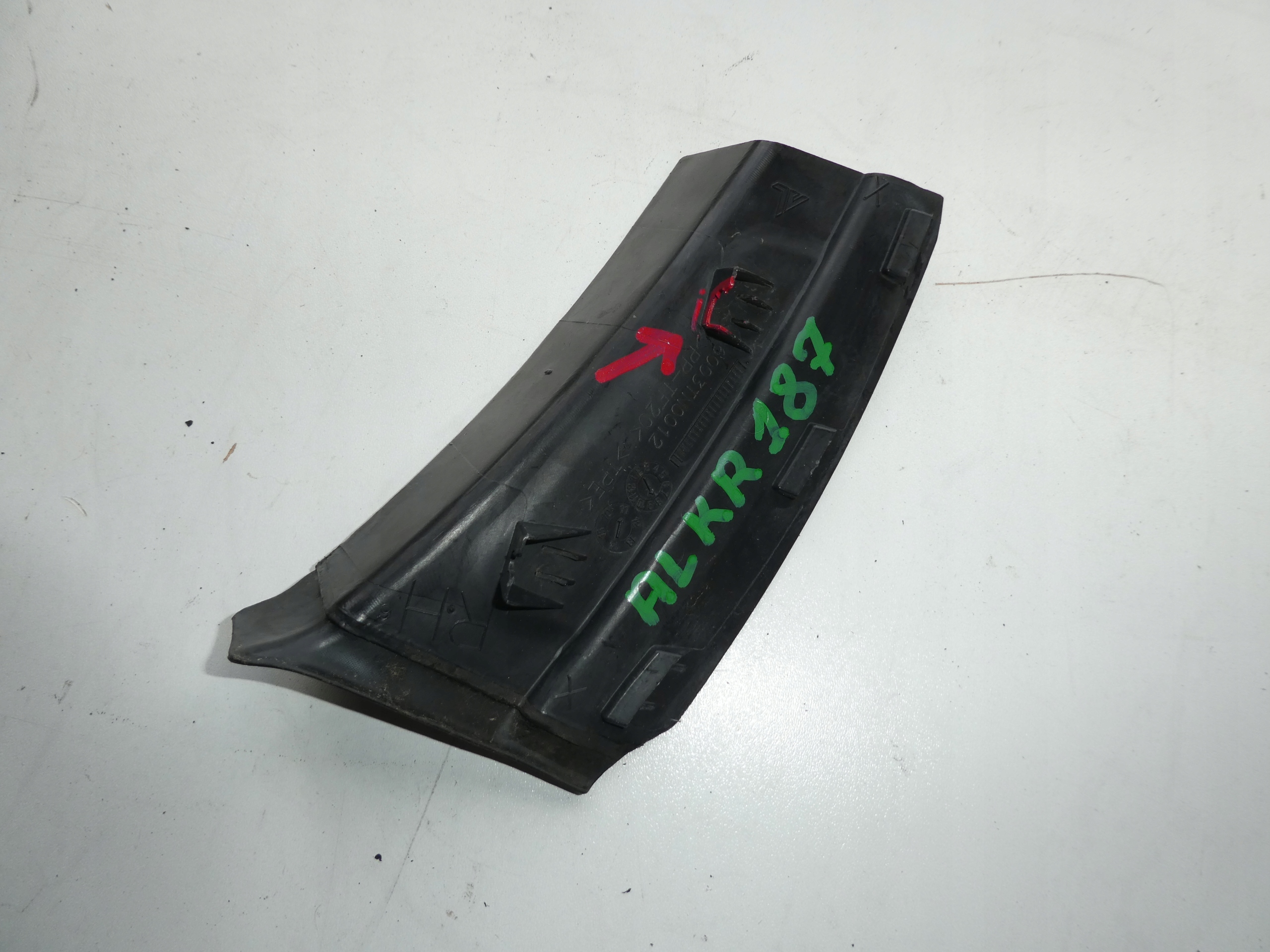 VW JETTA BLENDE ABDECKUNG LEUCHTE 6003TN0012