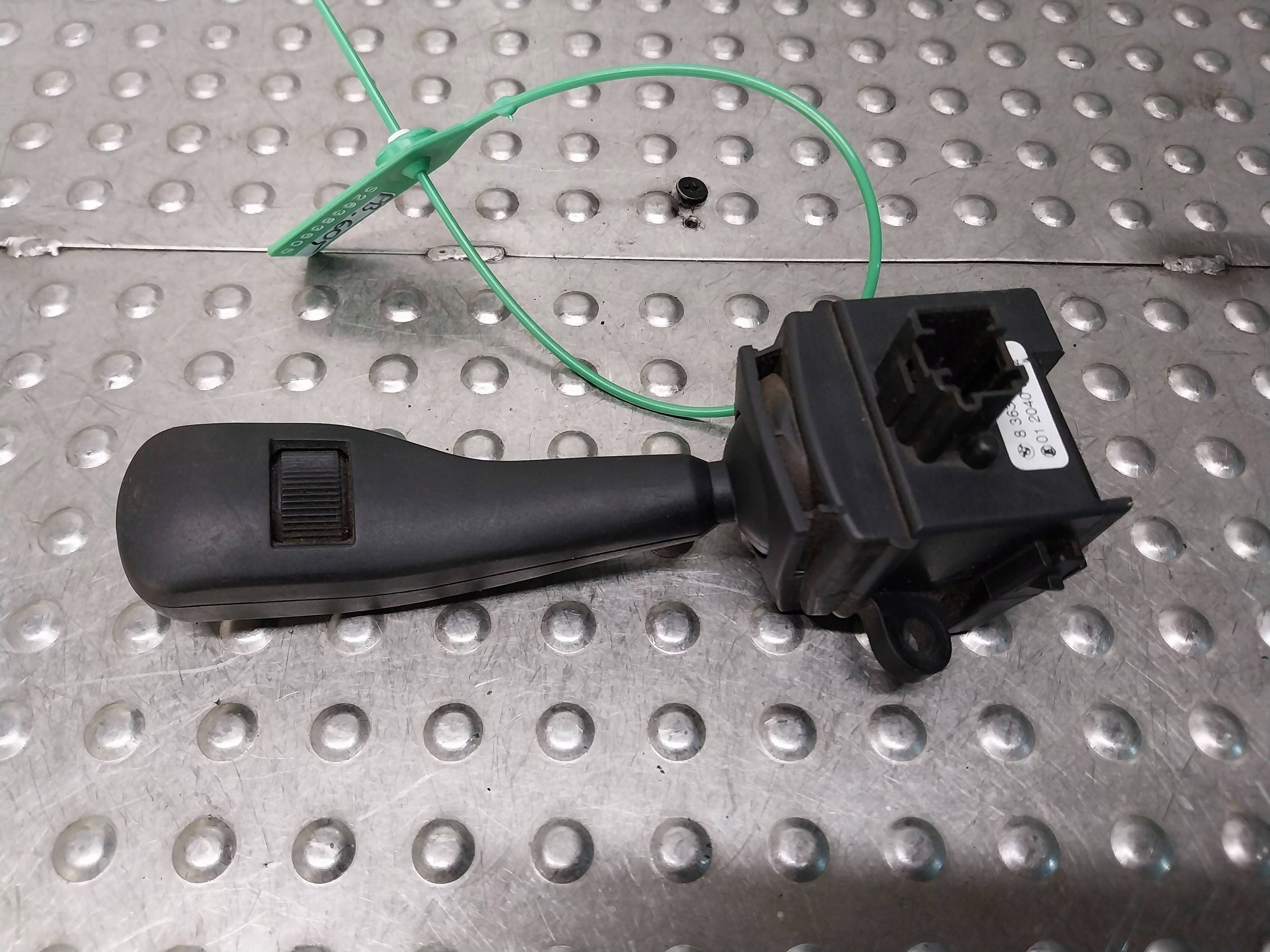 MANETKA wiper control 8363664I BMW E46
