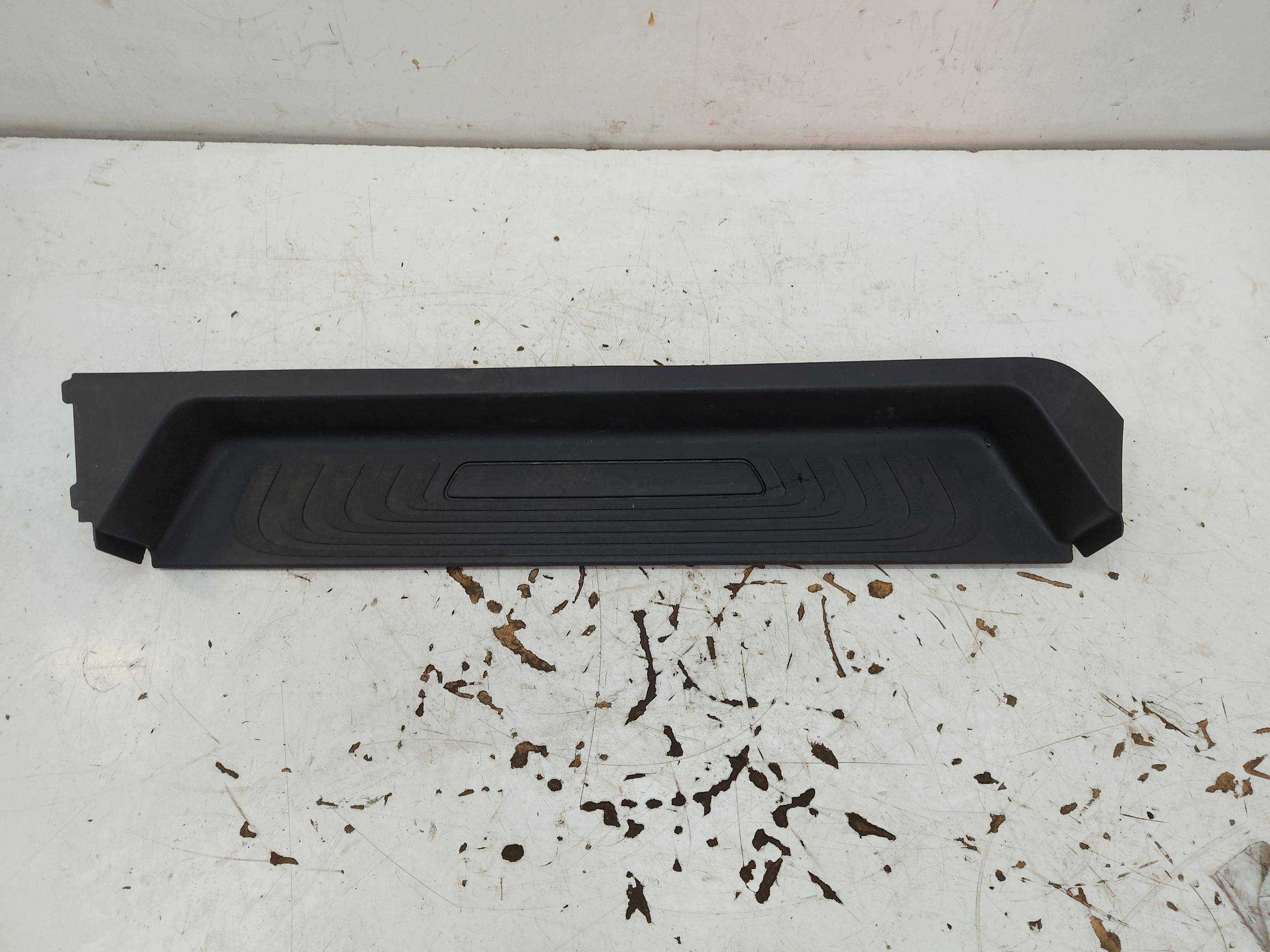 Mercedes w447 Vito V220d threshold stopien left front oryg a4476802106