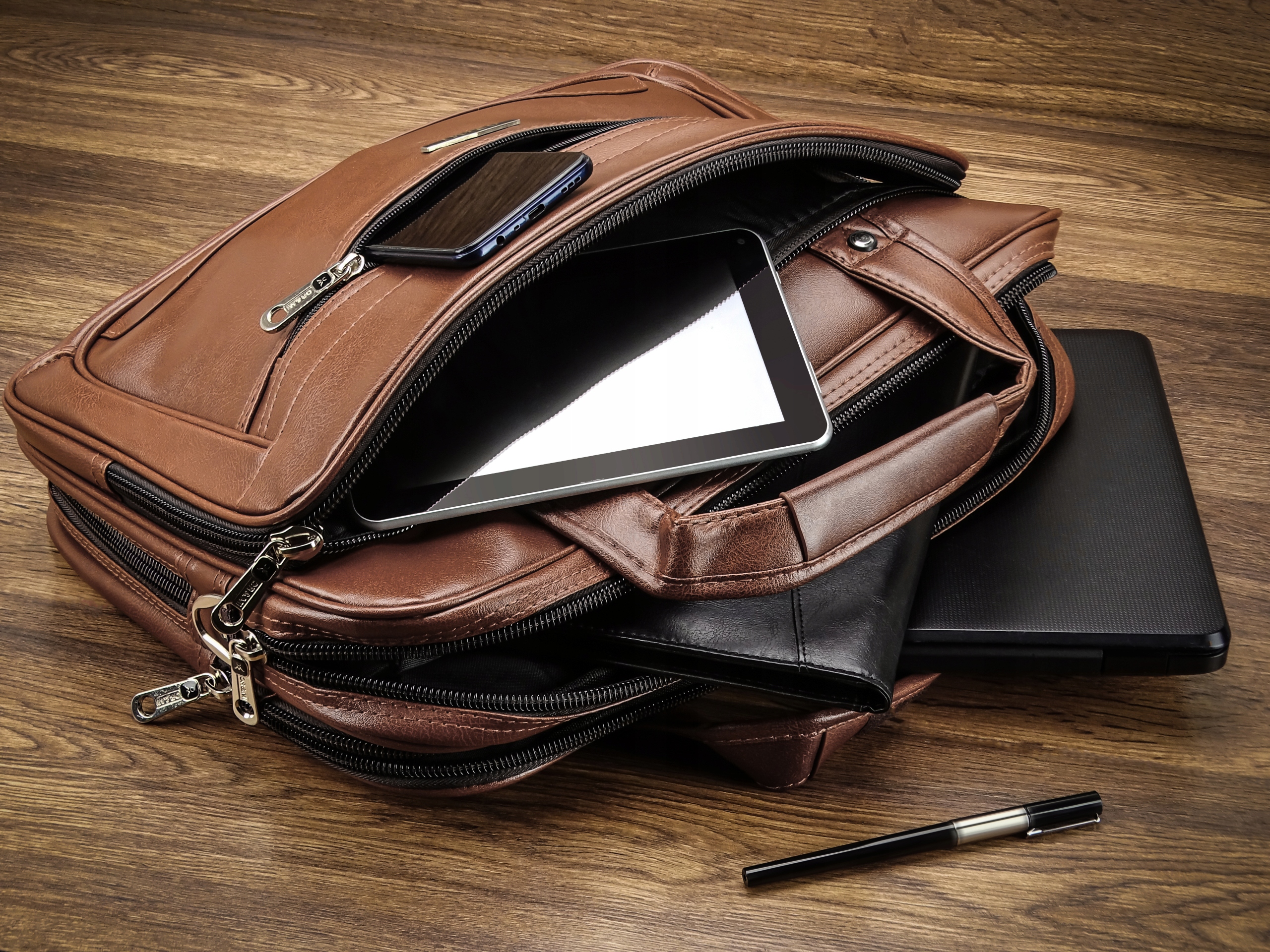 BRĄZOWA TORBA męska OR&MI TECZKA NESESER AKTÓWKA LAPTOP DOKUMENT A4 PAS EKO Płeć uniseks