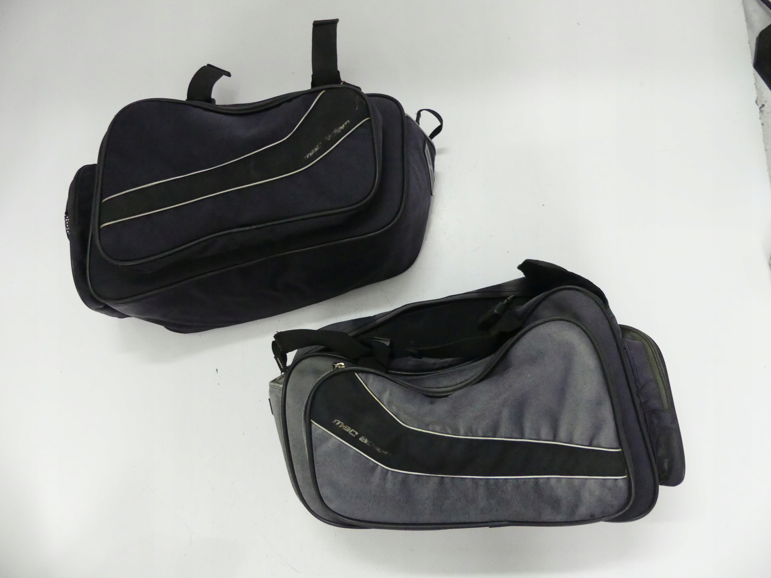 . ЛЕВАЯ СУМКА + ПРАВАЯ СУМКА ДЛЯ ХРАНЕНИЯ MAC ADAM