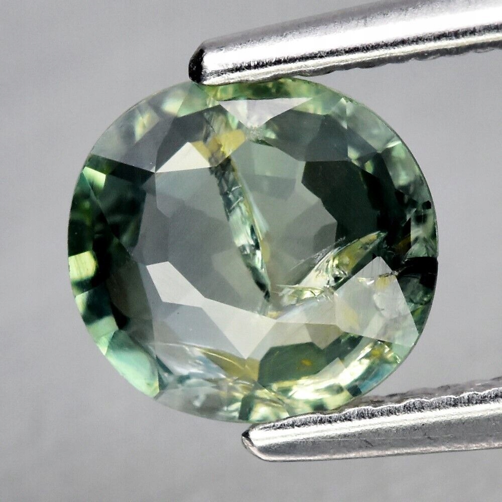 Přírodní Safír 0.64ct Zelený Cushion eCertifikát Wbd