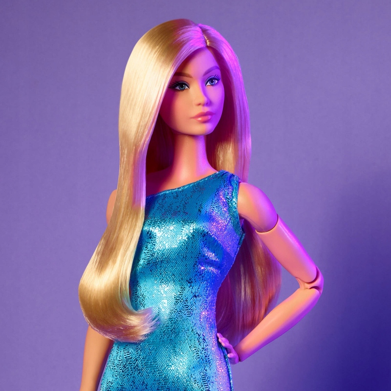 LALKA BARBIE Signature Looks Doll #23 HRM15 Bohater Barbie