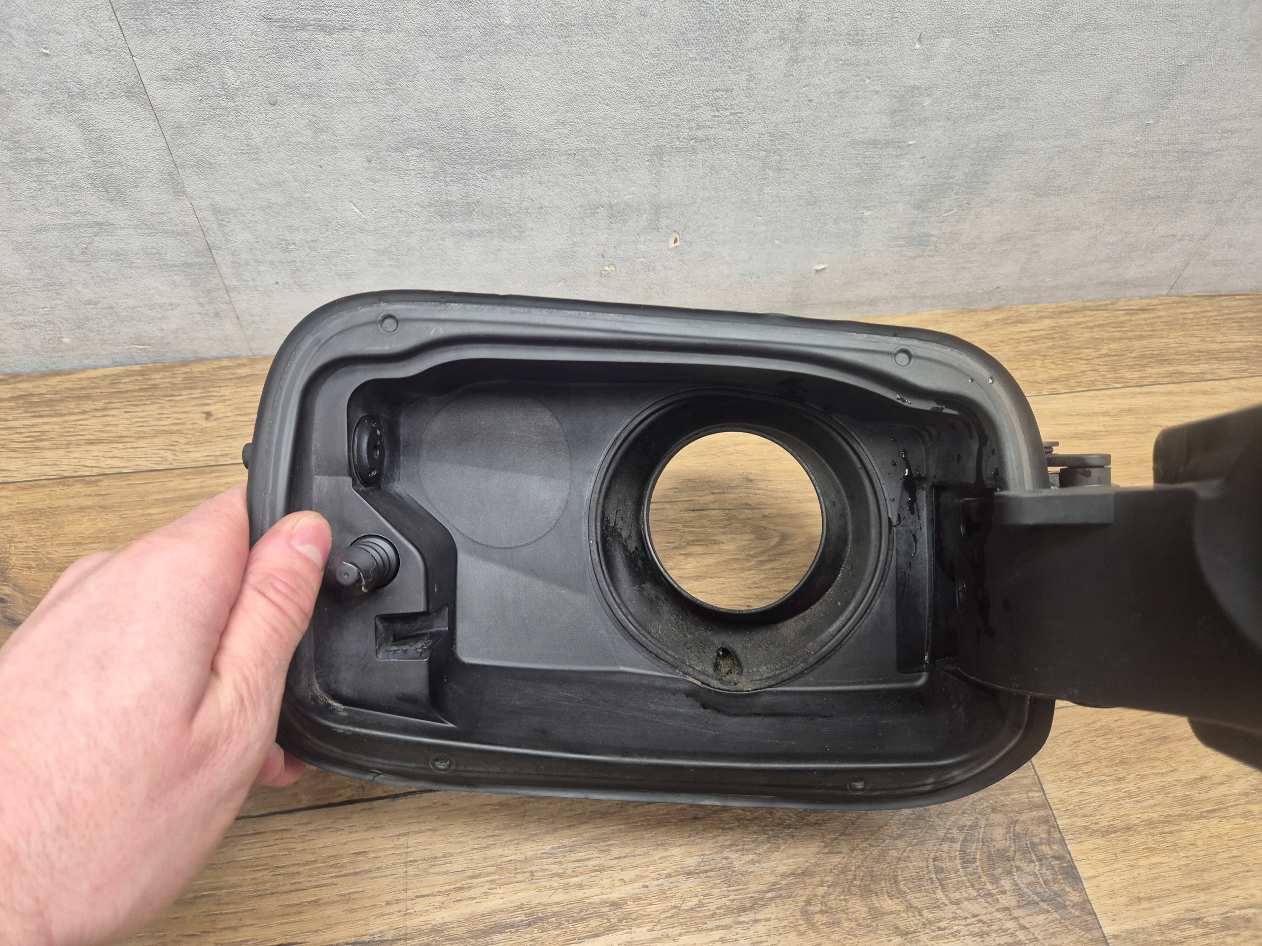 BMW 5 F10 KLAPKA Tankklappe Gestänge Blende Abdeckung Abdeckung 7204365