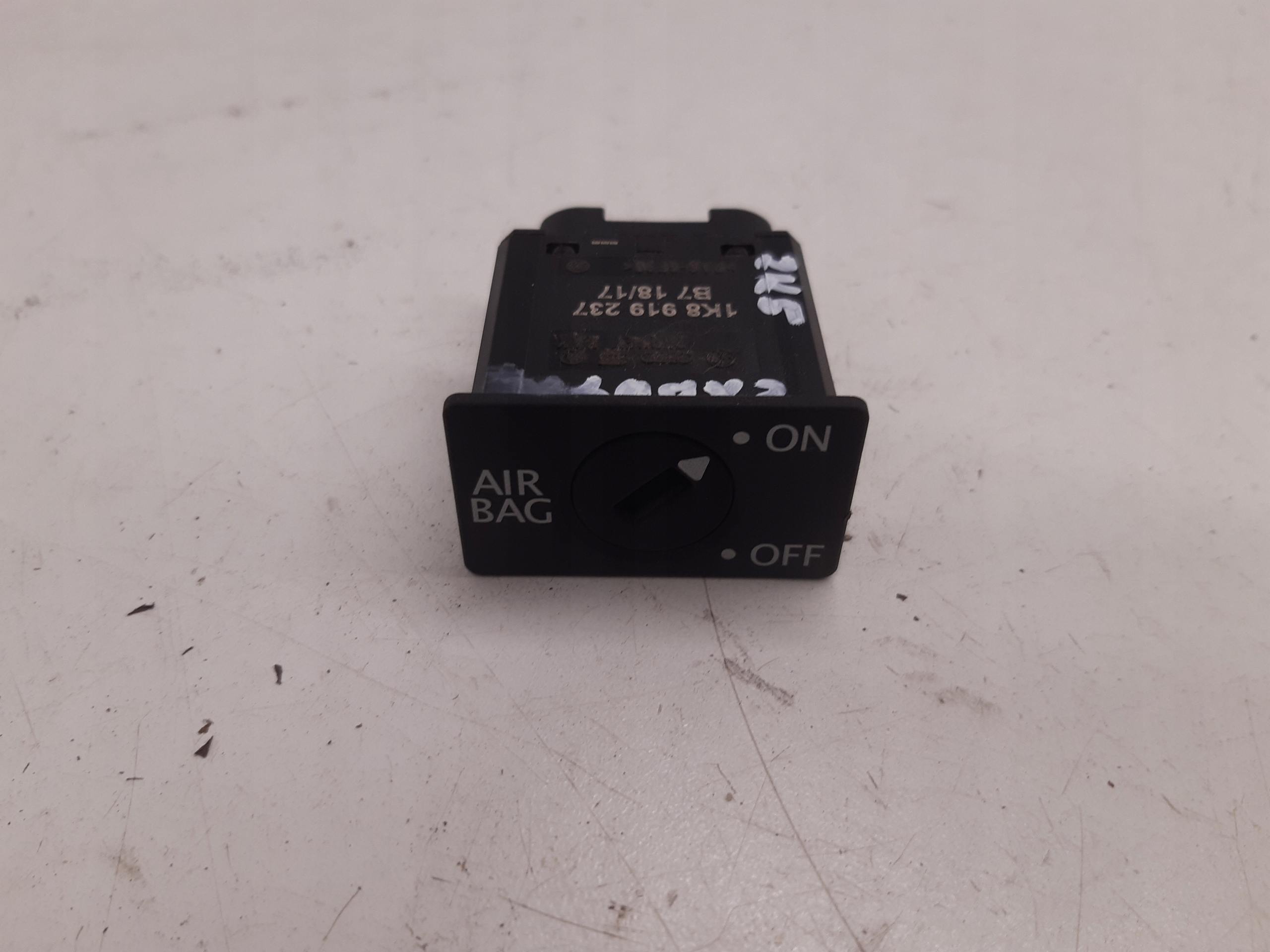 switch airbag 1K8919237 VW Caddy IV 2K5 1,2 TSI