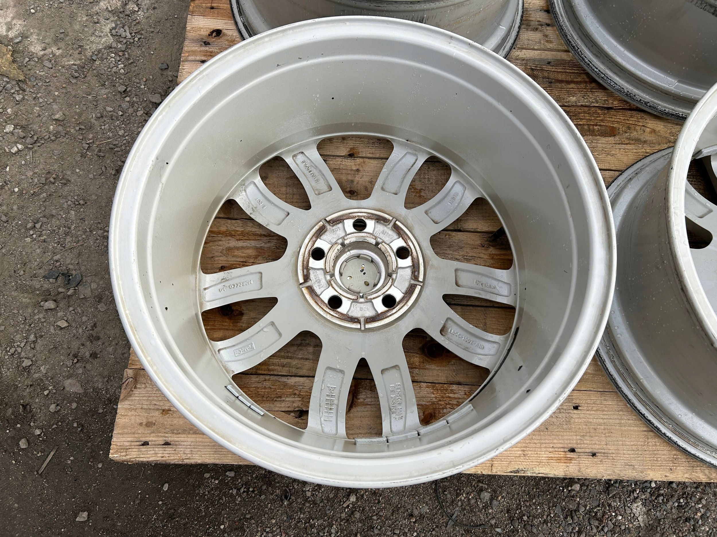 wheels discs disc 18" 18x8jx37.5 Ford Explorer VI 2020