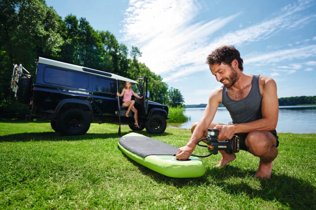 Kompresor z latarka akumulatorowy Worx WX092 9 Producent code WX092 9