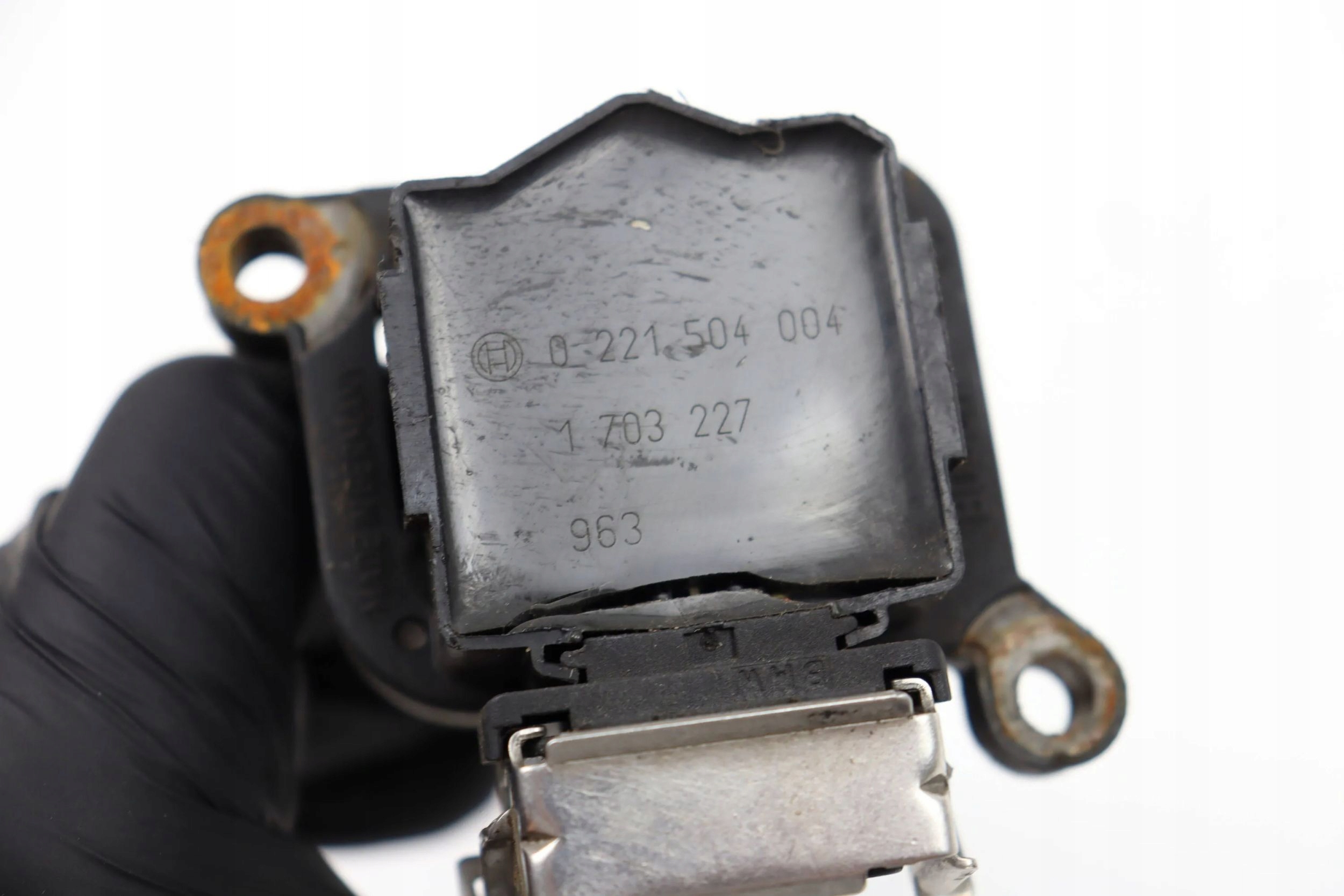BMW E46 E39 coil ignition 2.0B 1703227 0221504004