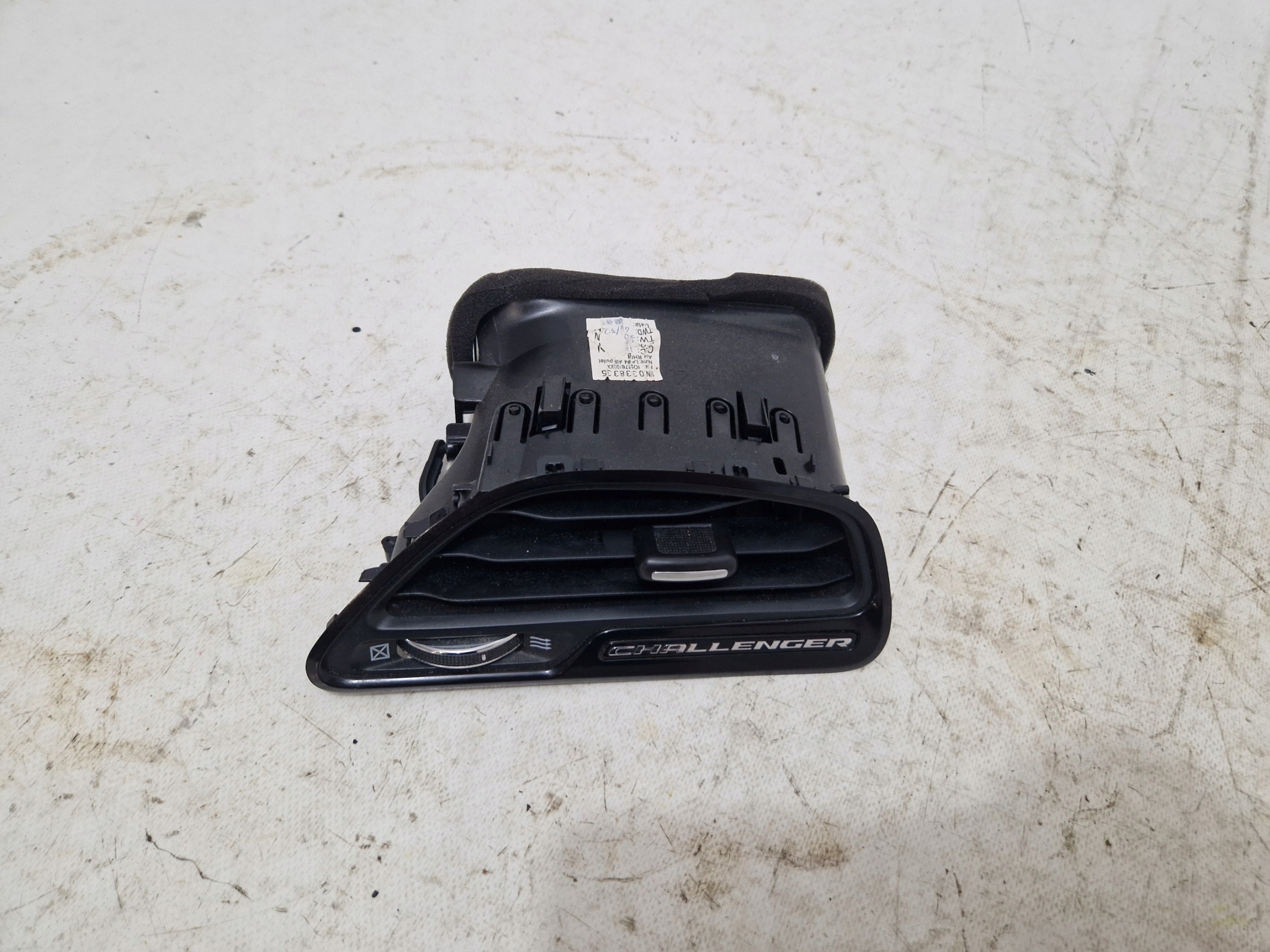 DODGE CHALLENGER 2019- right side grid air conditioning devices 5LE09SZ0AG