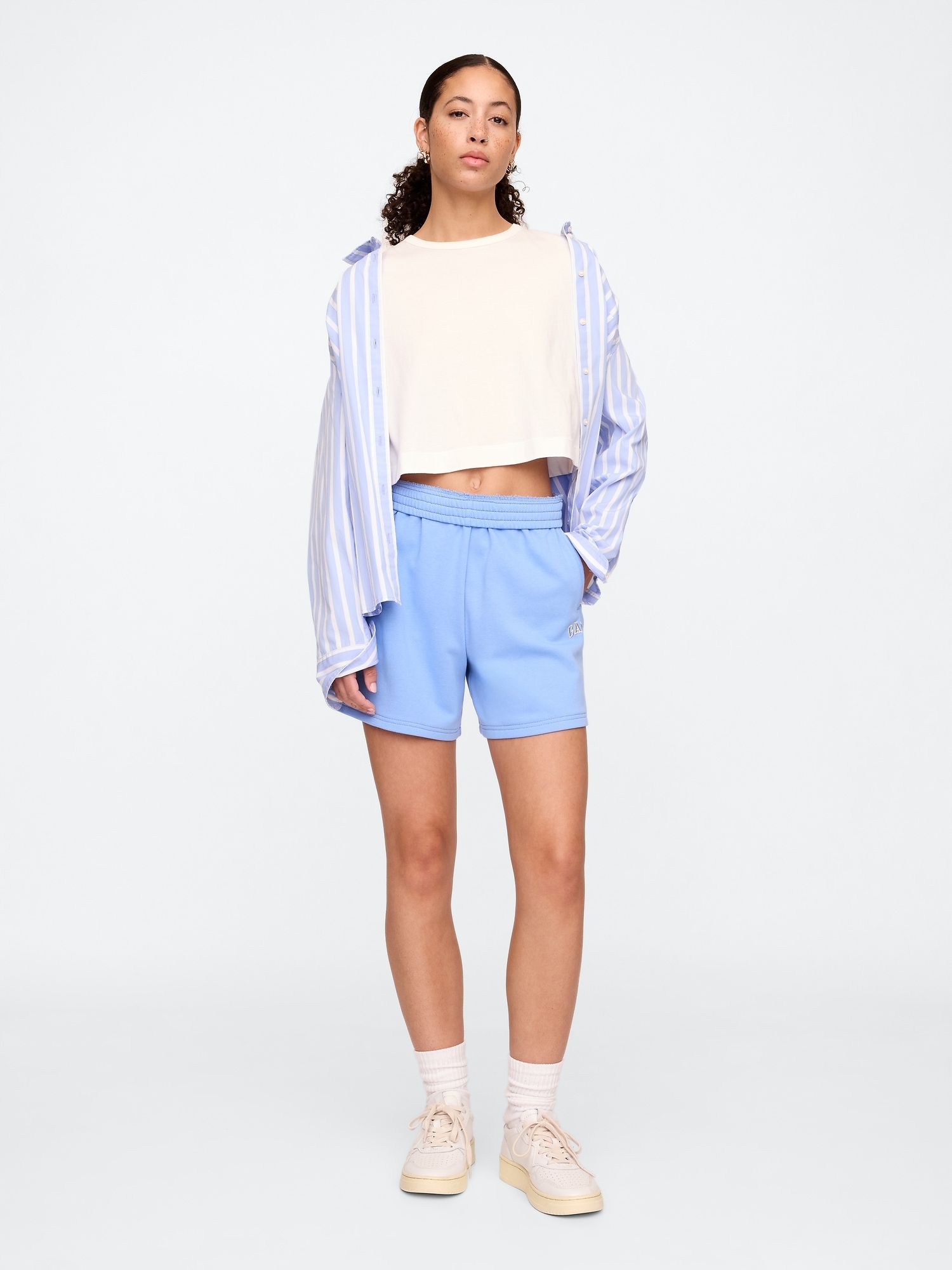 Gap Teplákové kraťasy Vintage Soft