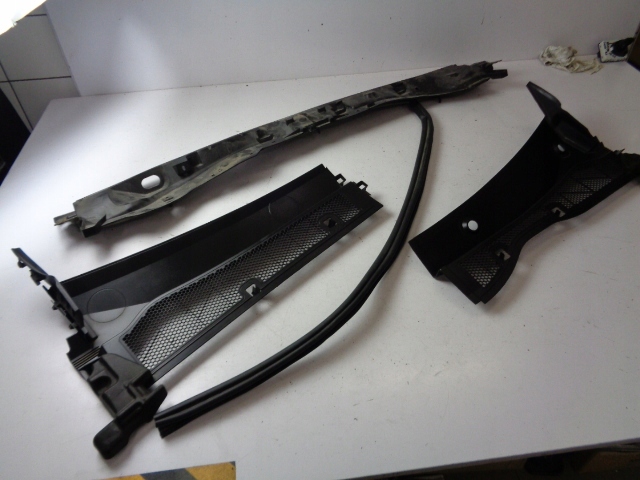 PODSZYBIE OPEL CORSA F 19-