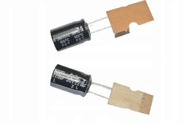 

Kondensator 220uF 50V 105°C Rubycon 10x16mm [2szt]