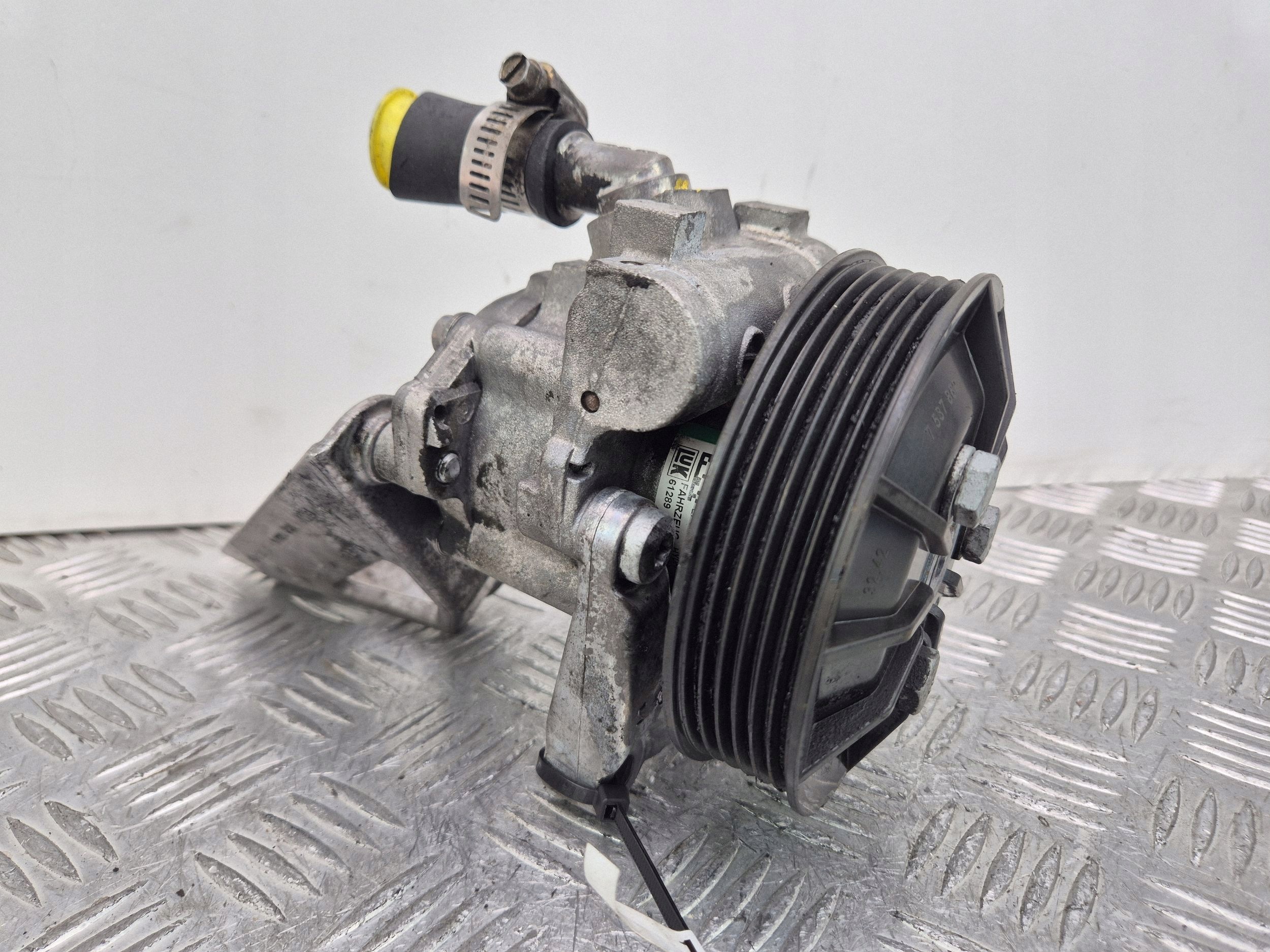 BMW 3 E92 E93 325i Pompa servosterzo 4042171 N52B25AF