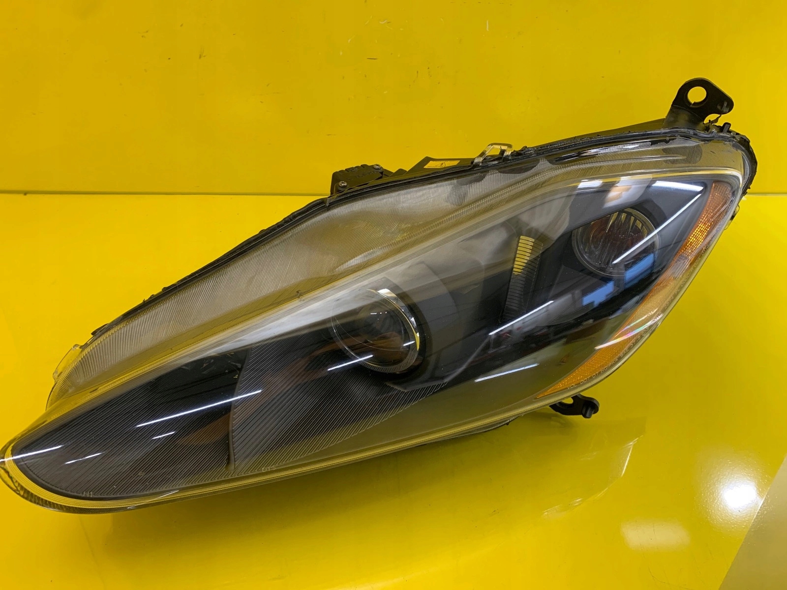 light left MASERATI GRANTURISMO Bi-Xenon 215798