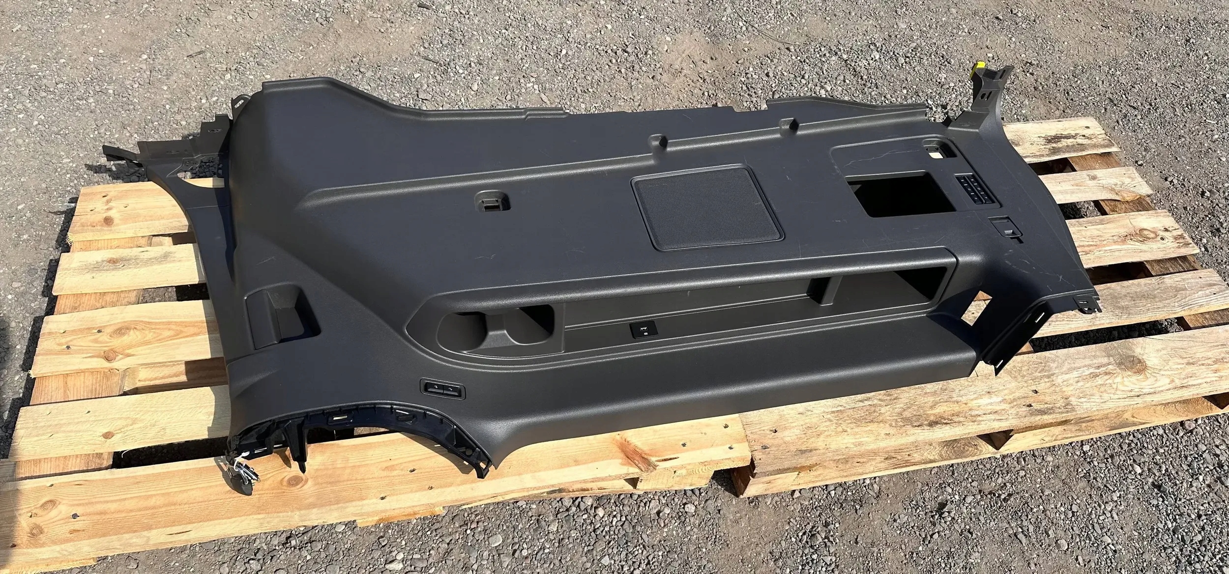 boot upholstery left cover rear part rear side Ford Expedition MAX 2018+
