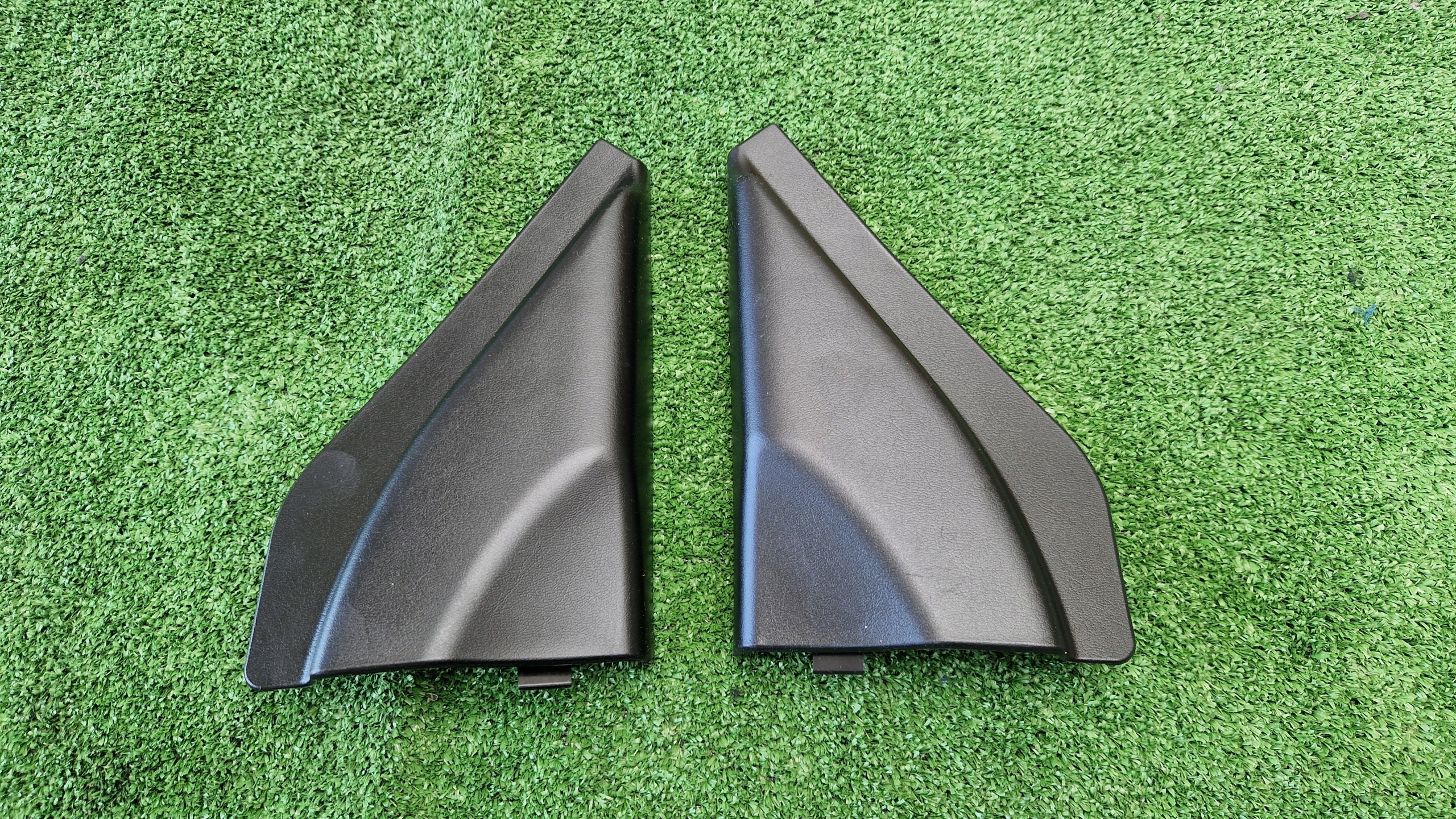 spoiler covering mirrors left right SUZUKI JIMNY 1998R > 2017R KOMPLET