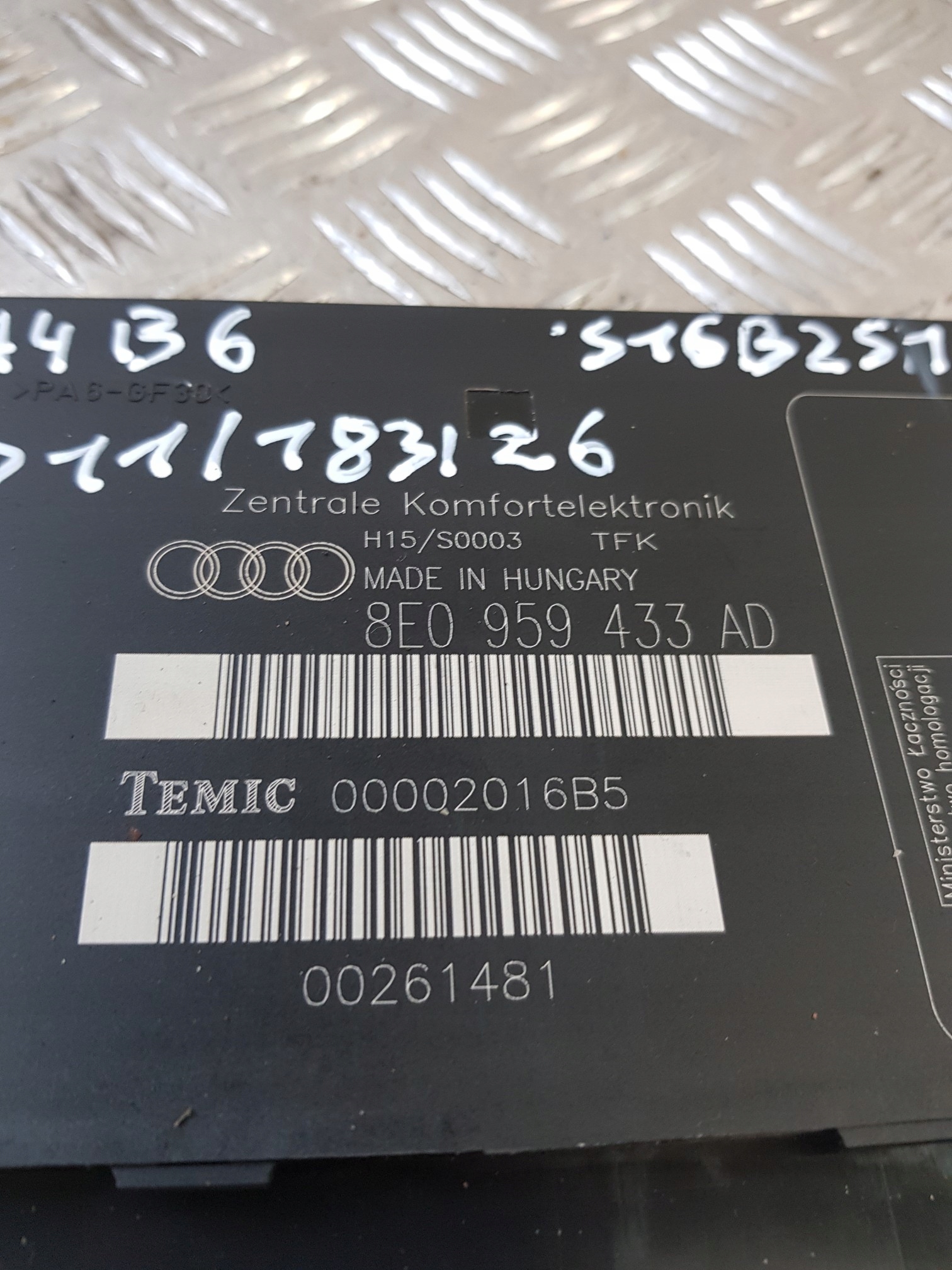 Unité commande confort 8E0959433AD AUDI A4 B6 02R