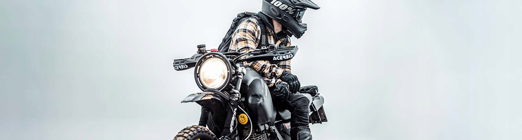 CHUSTA JOHN DOE TUBE RACE FLAG KOMIN MOTOCYKLOWY Model Modern Race Flag