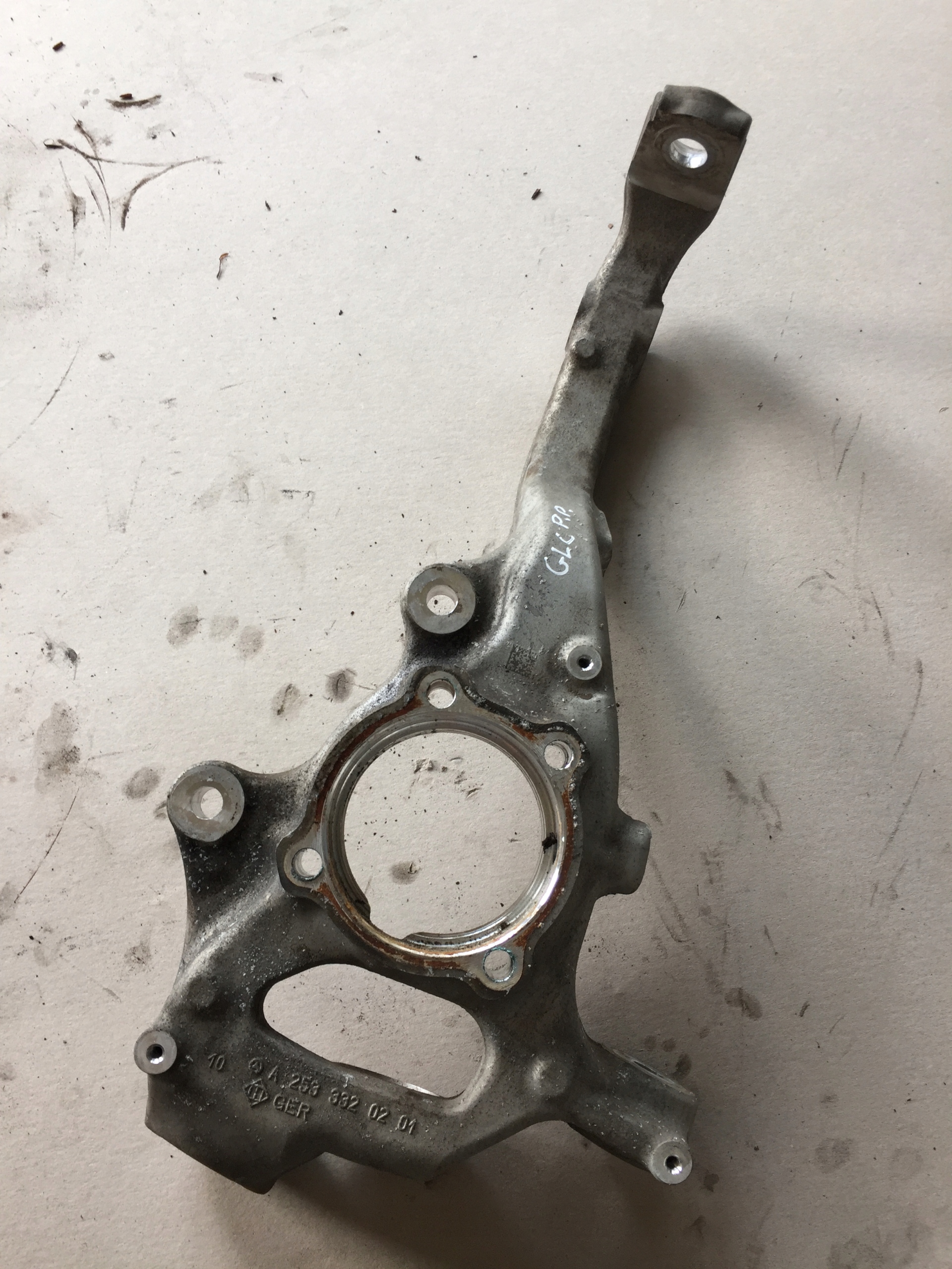 MERCEDES GLC кросовер Правий передній A2533320201