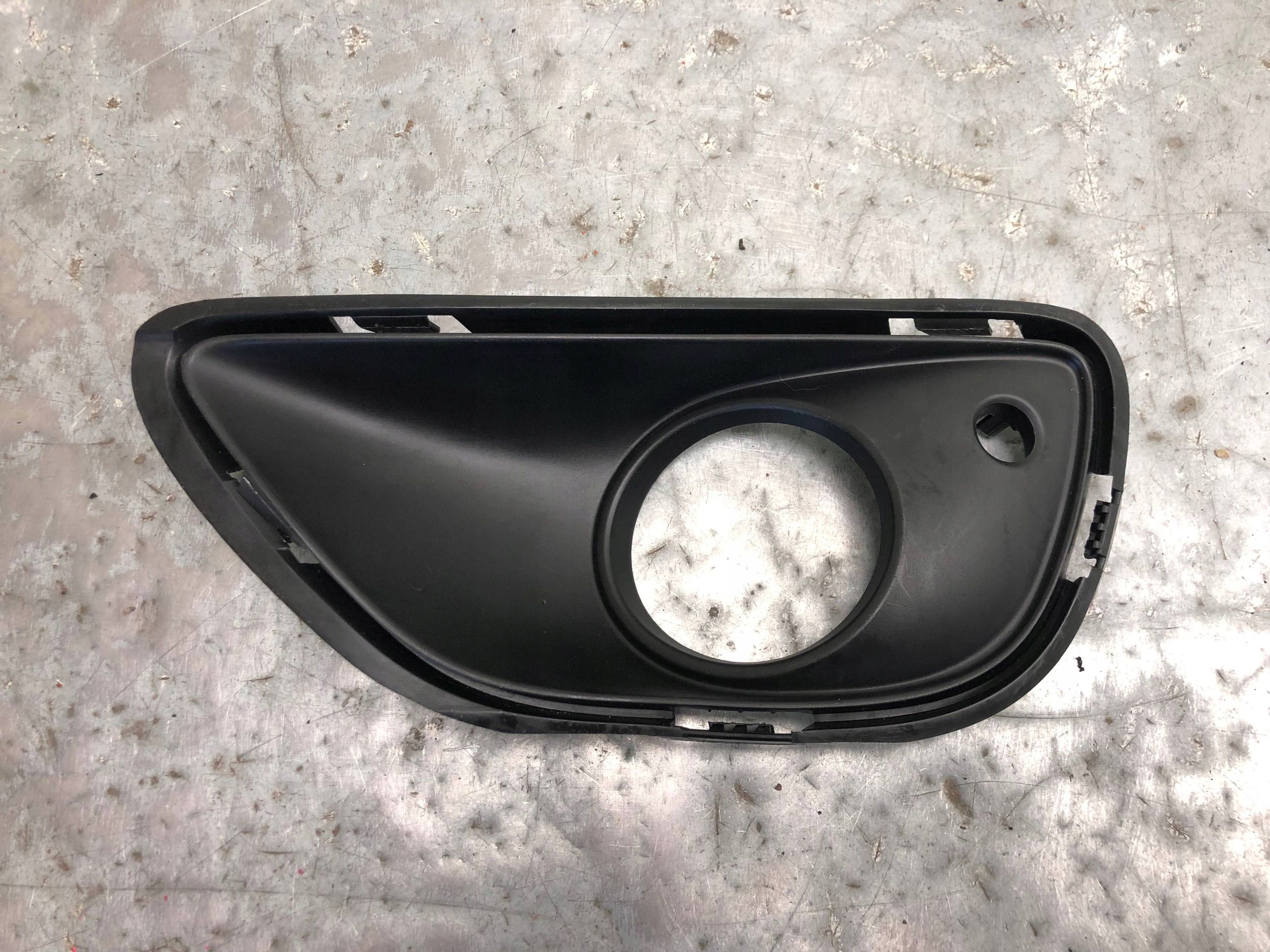 grid fog lights left front PORSCHE CAYENNE 7P5807823