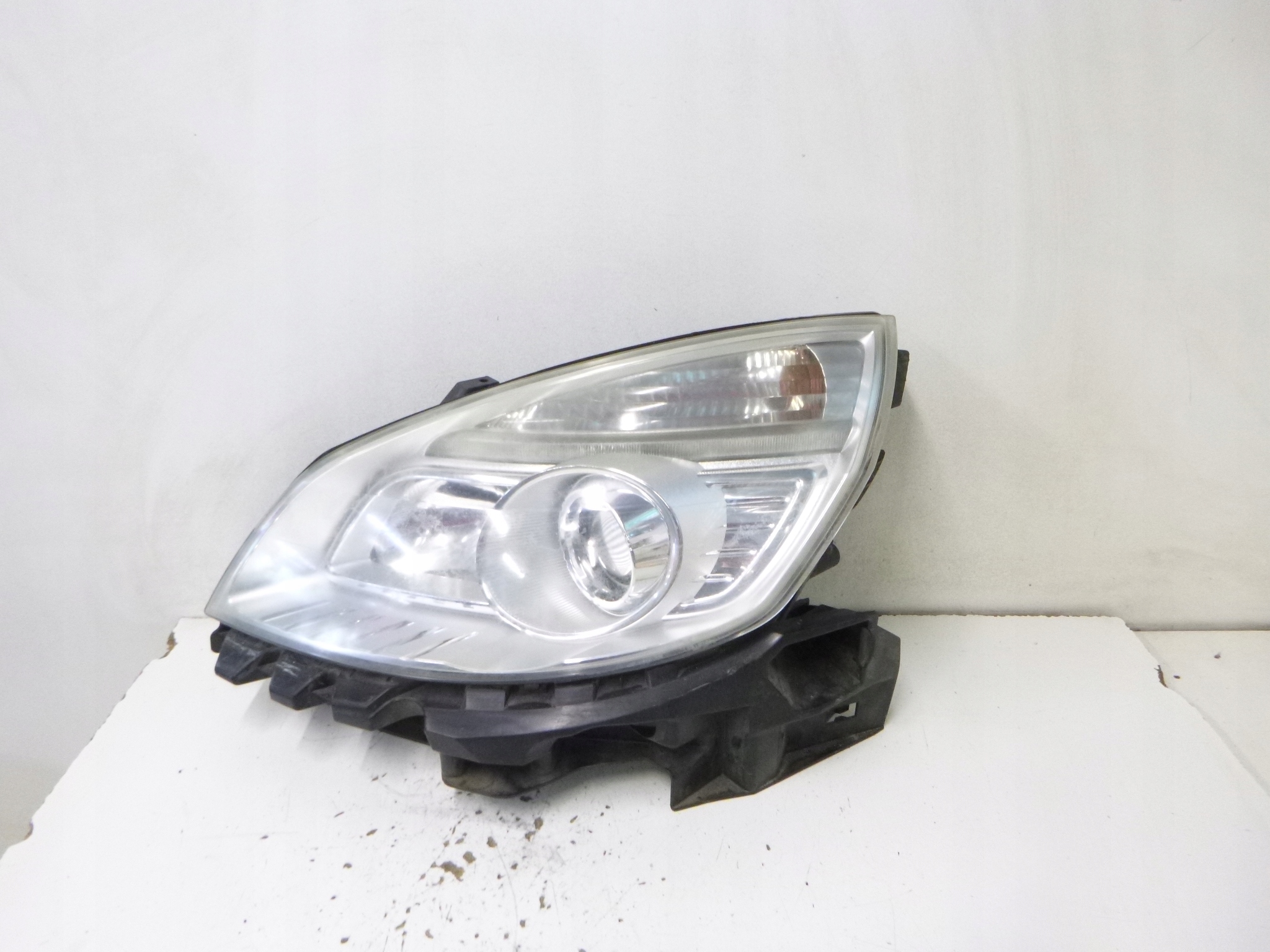 light front left Renault Grand Scenic II 2006r.