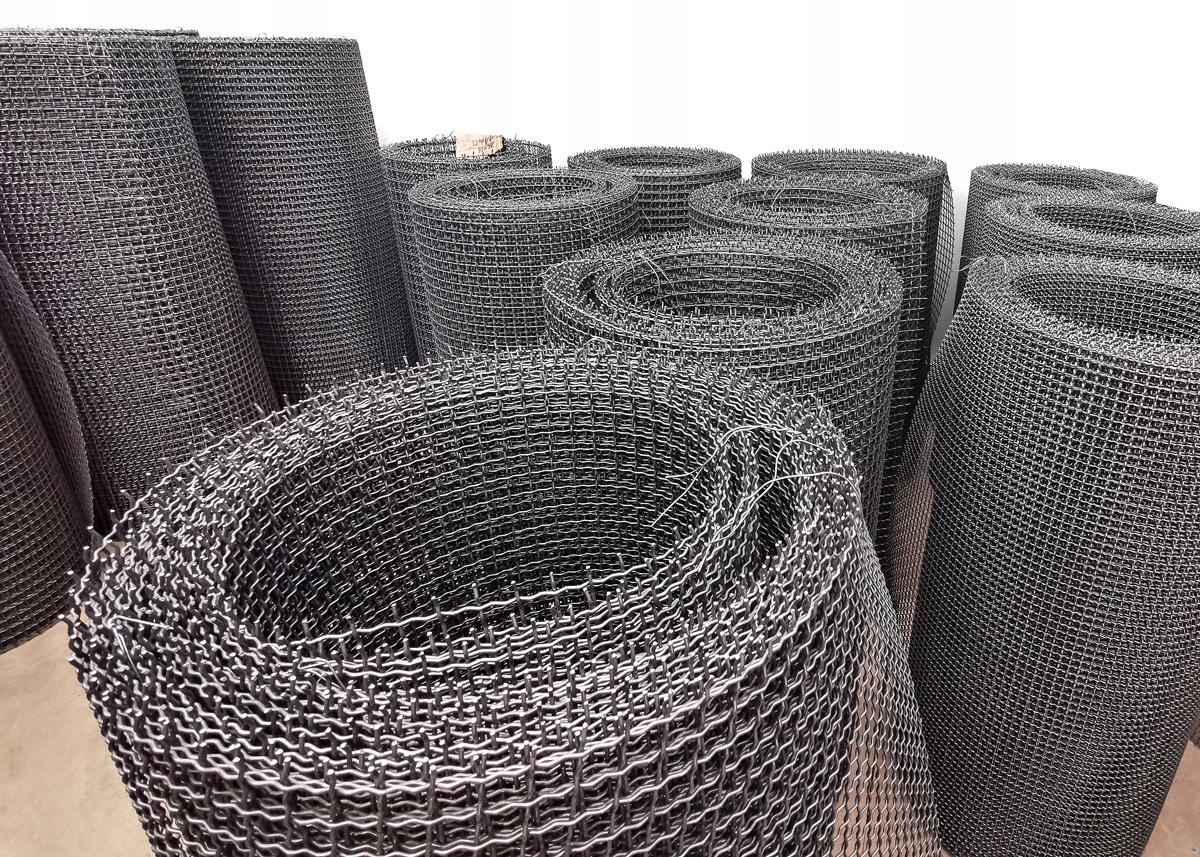 SIATKA KARBOWANA KRĘPOWANA 30 X 30 mm 3 mm 0,5 MB Długość 500 mm