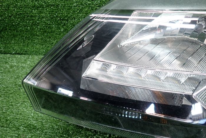 SKODA RAPID LED LIFT 16- light left front front