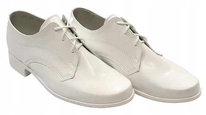 

Buty Chłopięce Komunijne Białe Miko R 35 24,50 CM