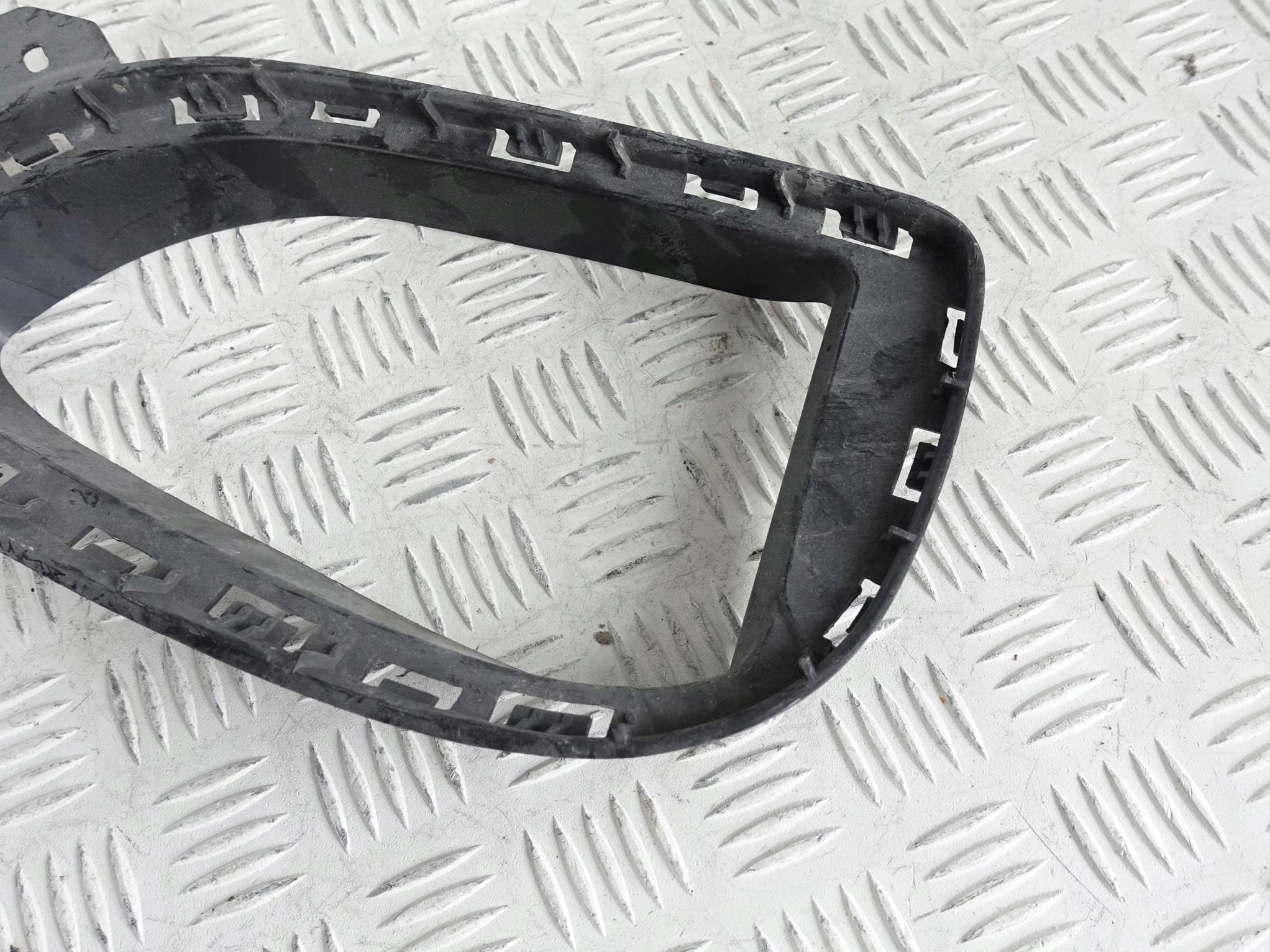 MERCEDES AMG GT C190 W190 grid left W bumper