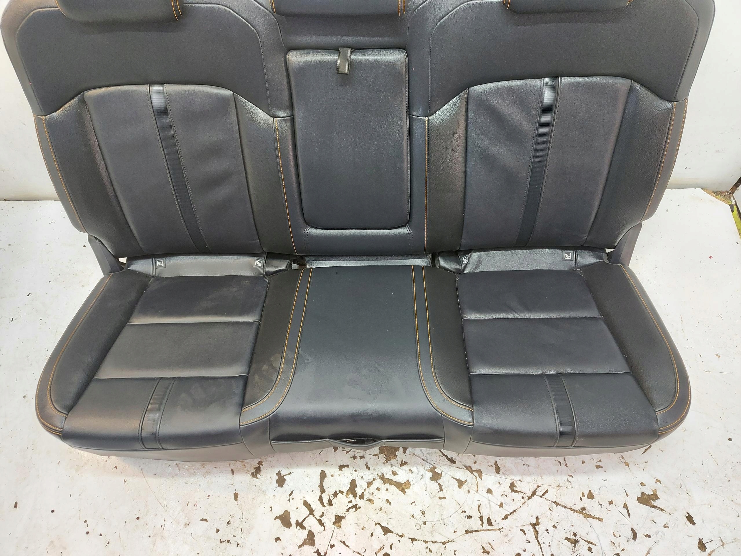 Ford Ranger VI 6 2024r KANAPY Sitze vorne heck KPL