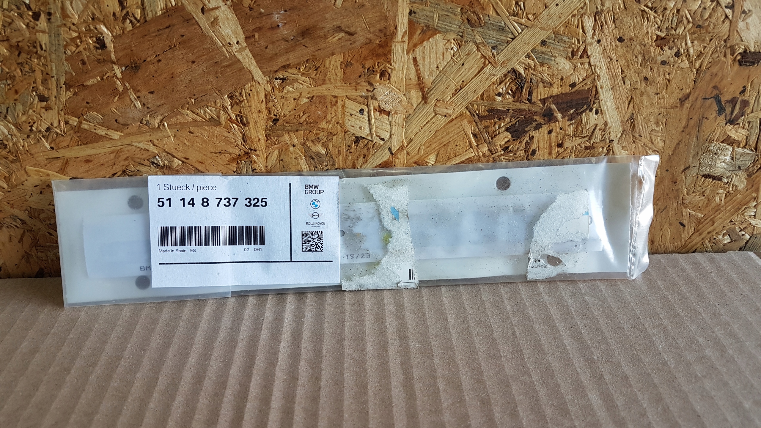 EMBLEMAT KLAPY BAGAŻNIKA BMW X3 G01 X-DRIVE 30e NOWY ORYGINAŁ! Marka BMW