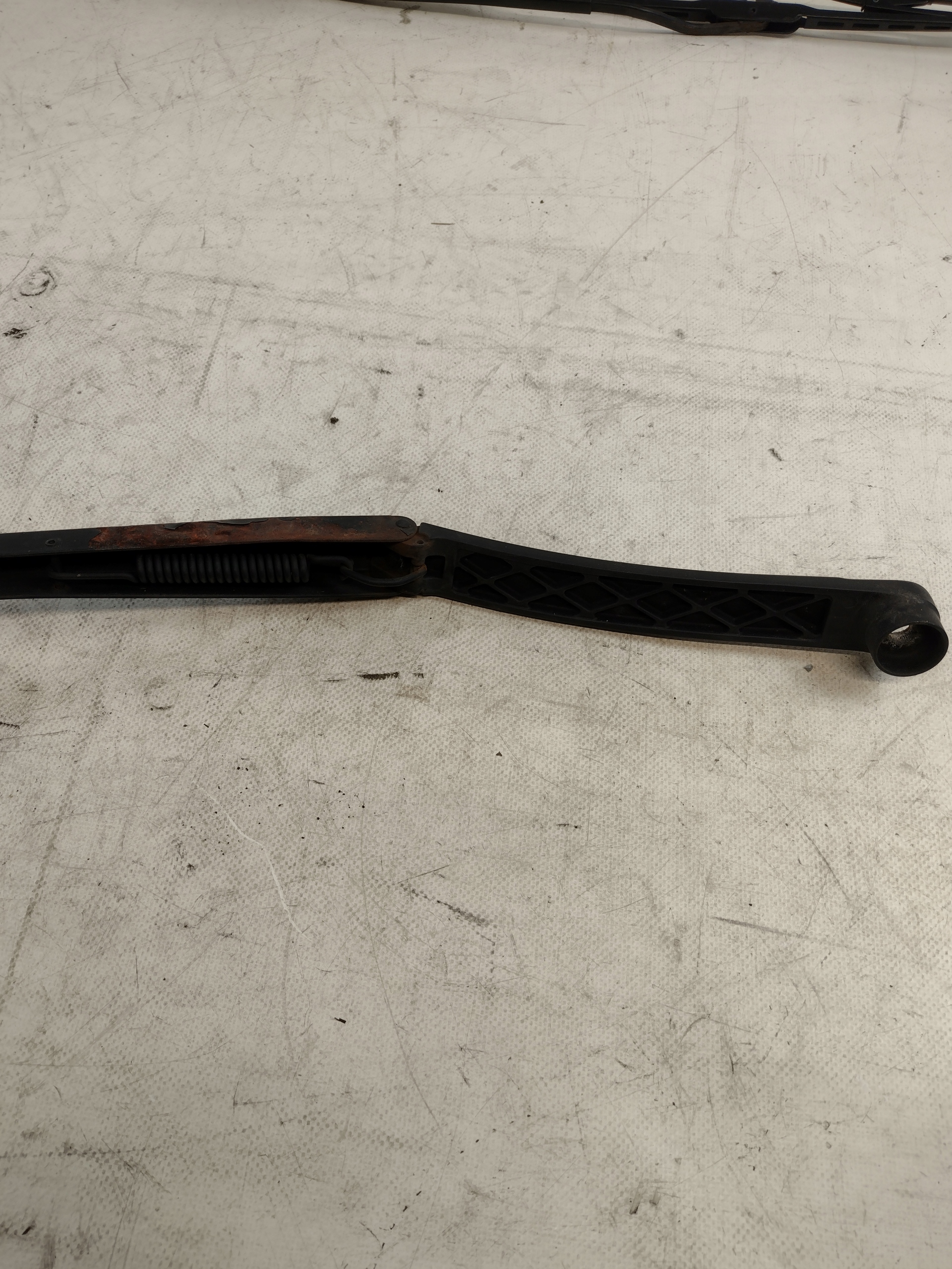 Bracci tergicristallo przednich Hyundai Sonata V berlina