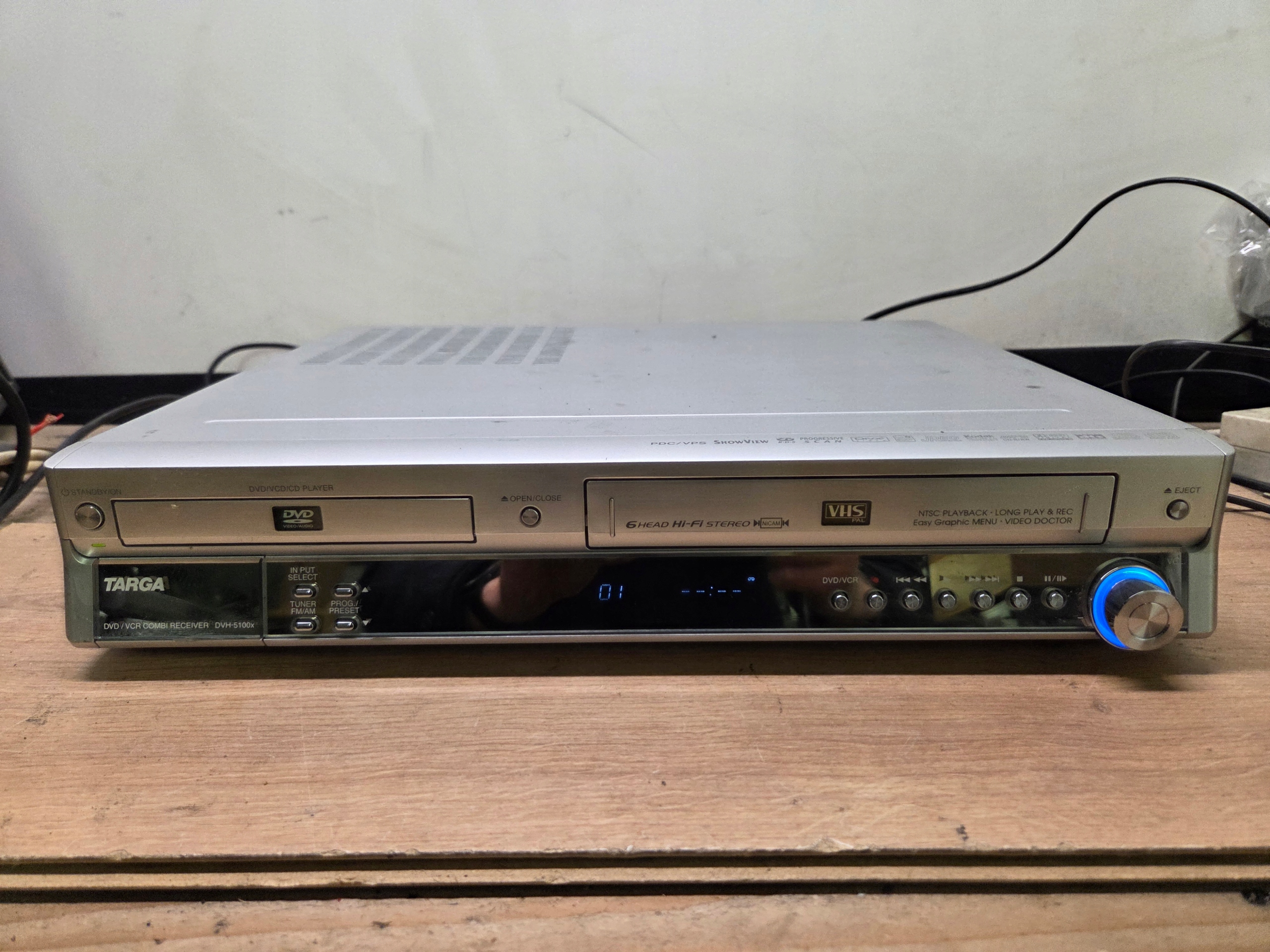 TARGA DVH-5100X - MAGNETOWID VHS - DVD - AMPLITUNER